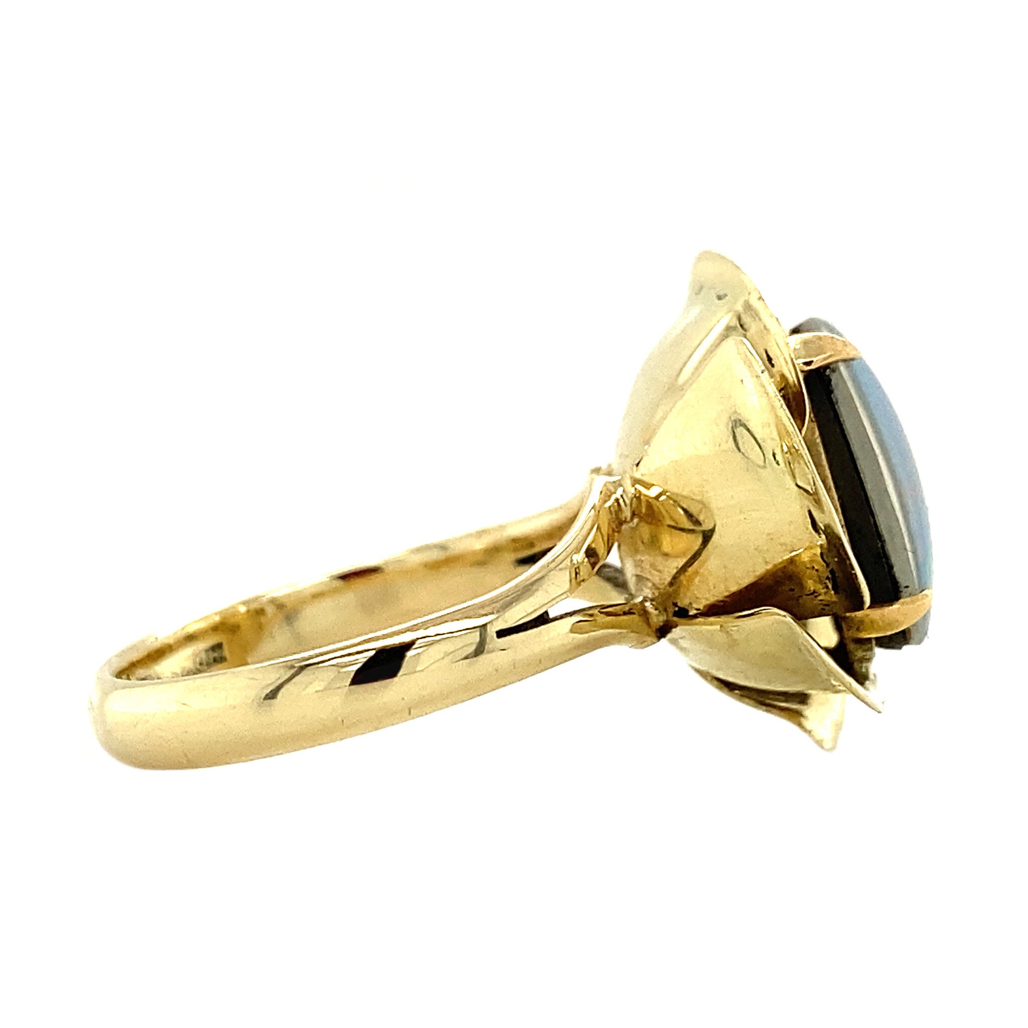 Gouden ring met triplet 14 krt