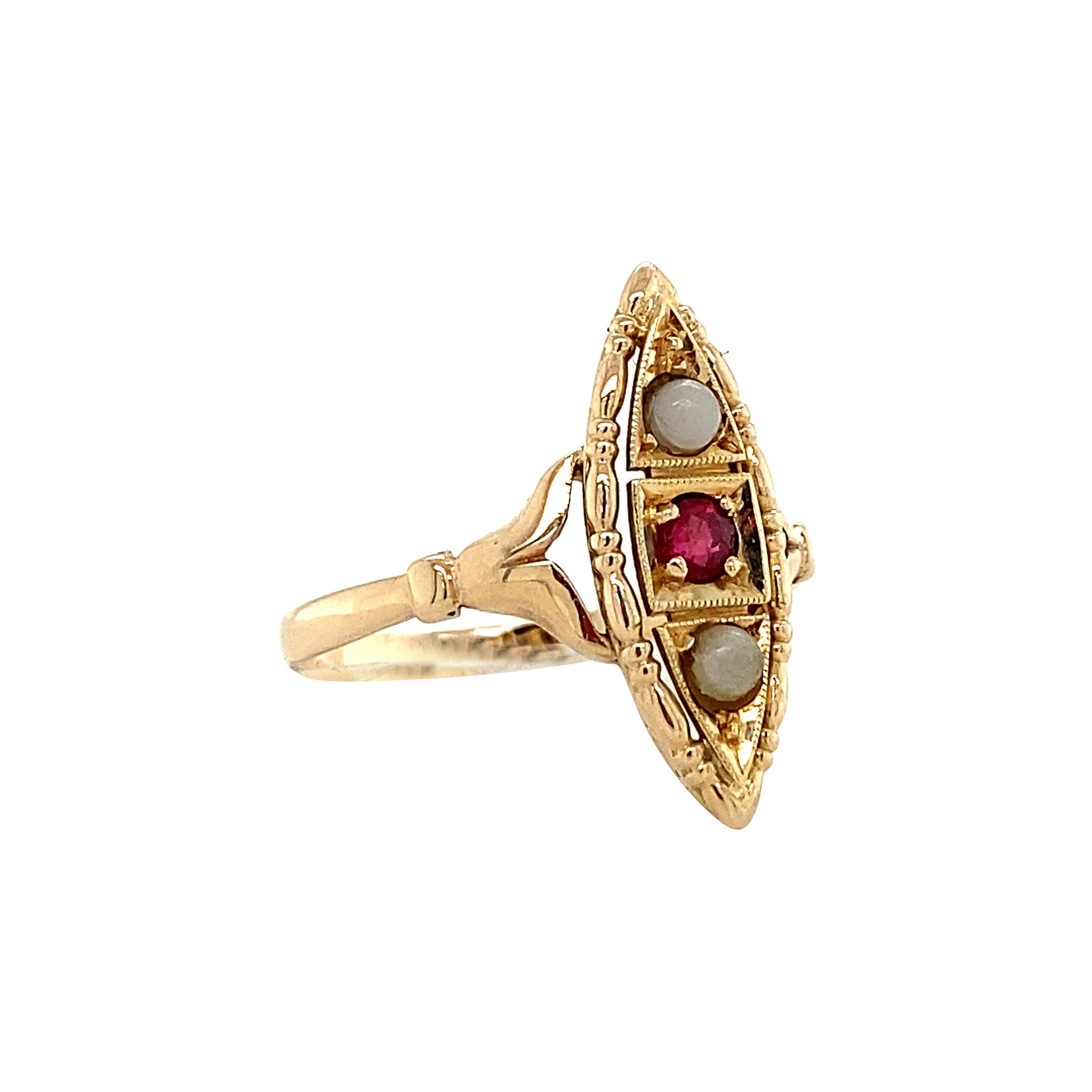 Gold ring with pearl and ruby 14 krt
