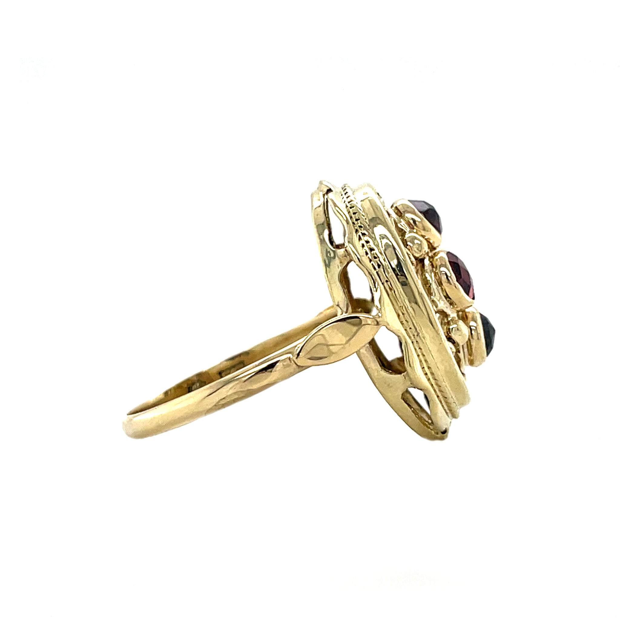 Gouden vintage ring met granaat 14 krt
