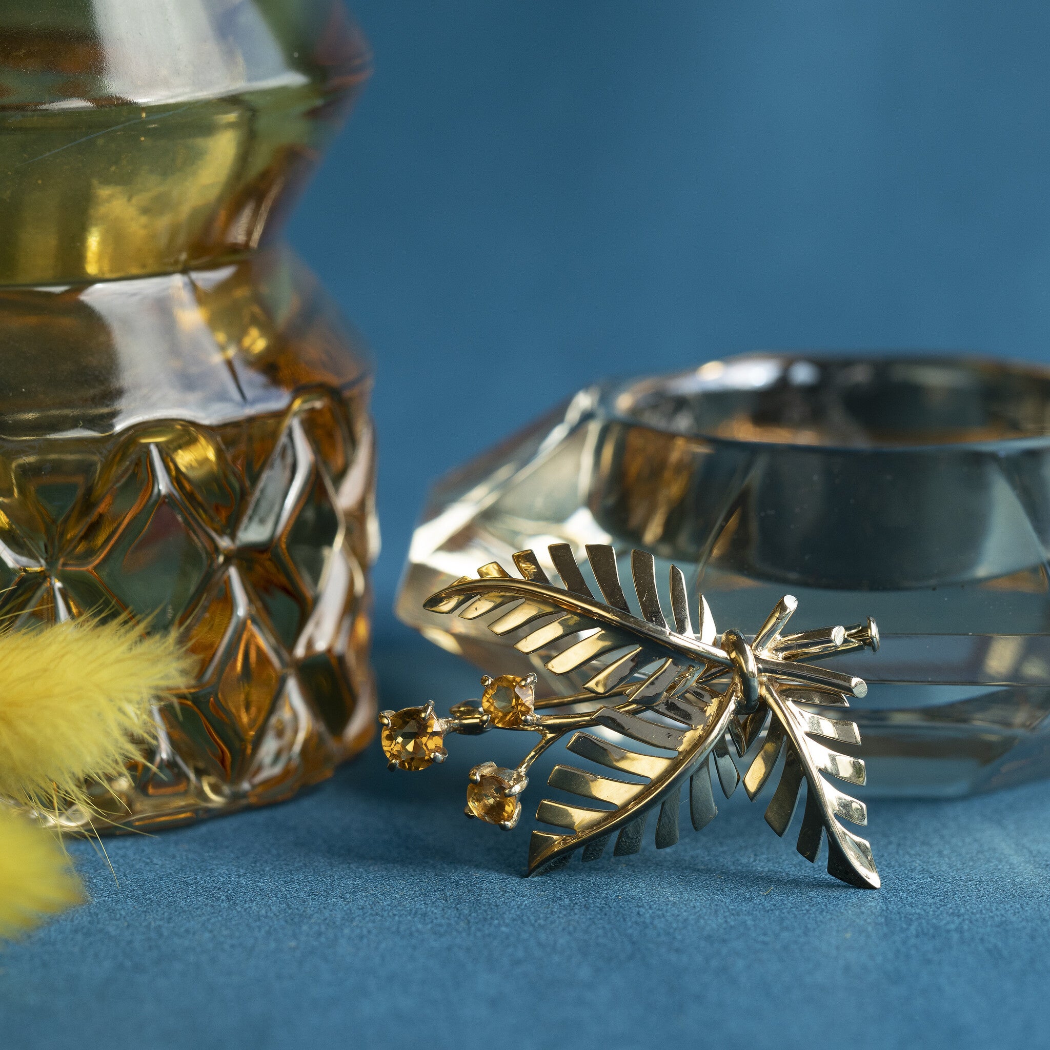 Gouden broche met citrien 14 krt