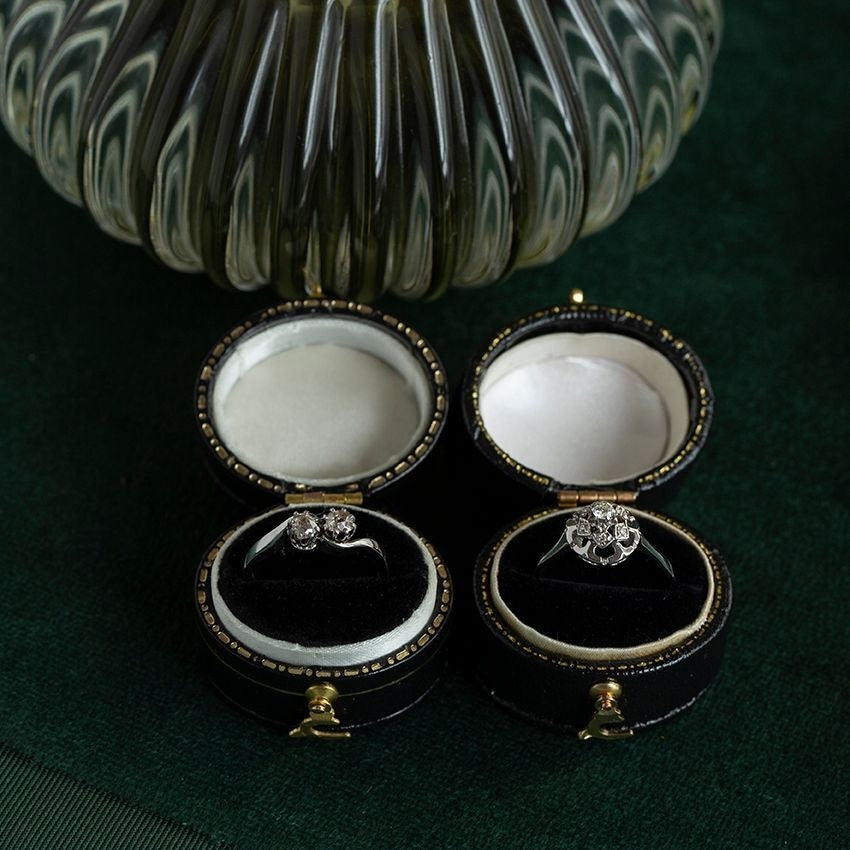 Witgouden slag ring met diamant 14 krt