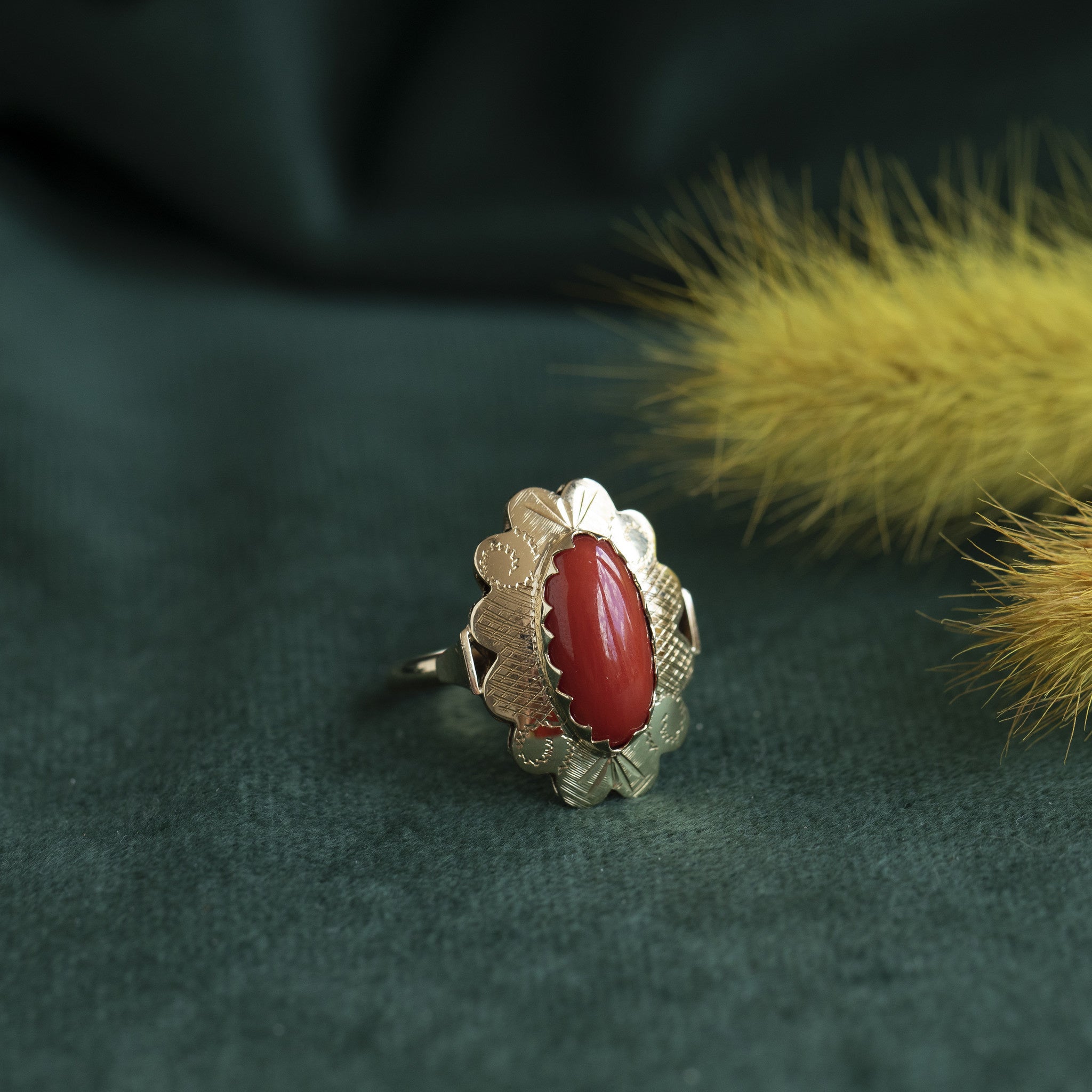 14 kt gold ring with blood coral