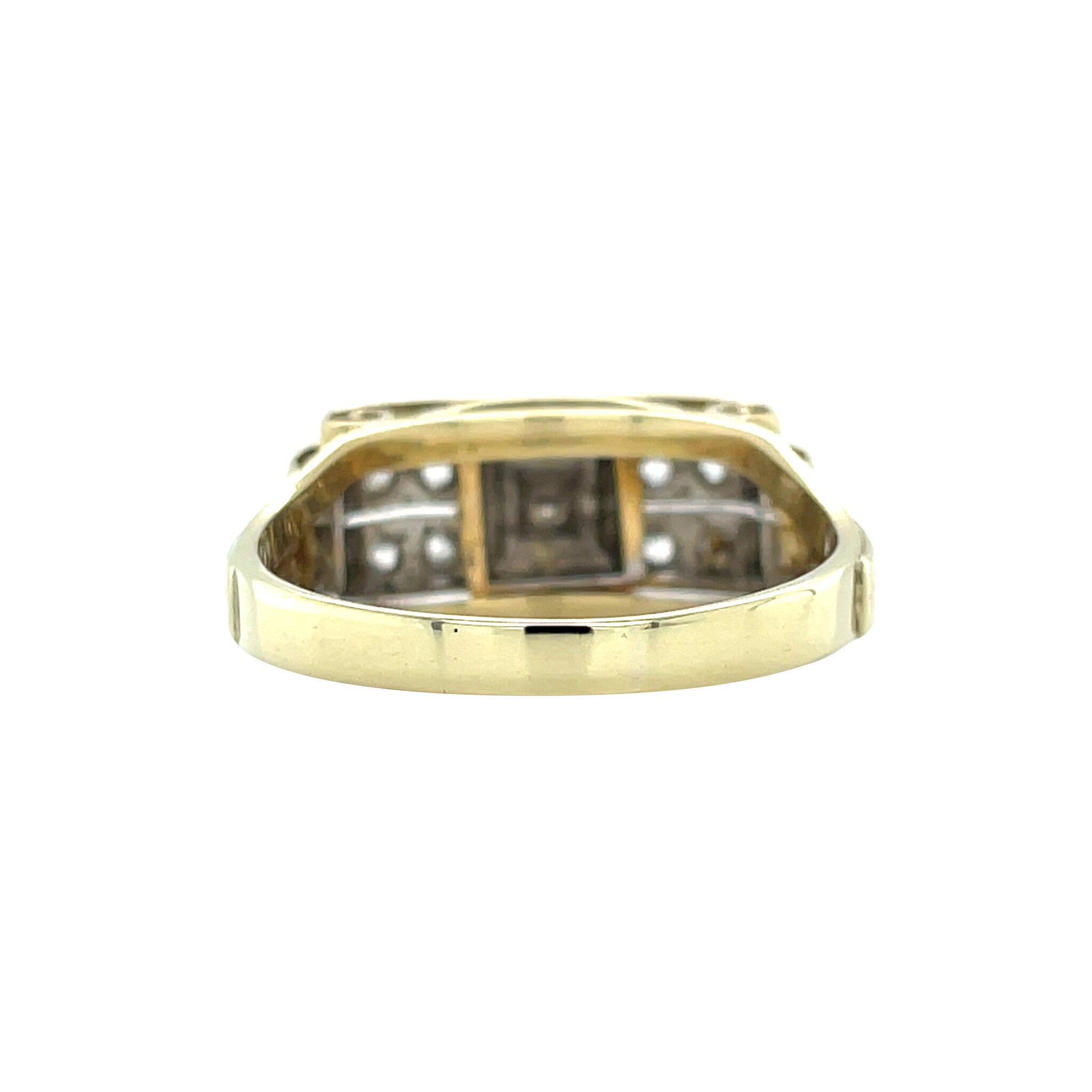 Vintage 14 kt gold ring with diamond