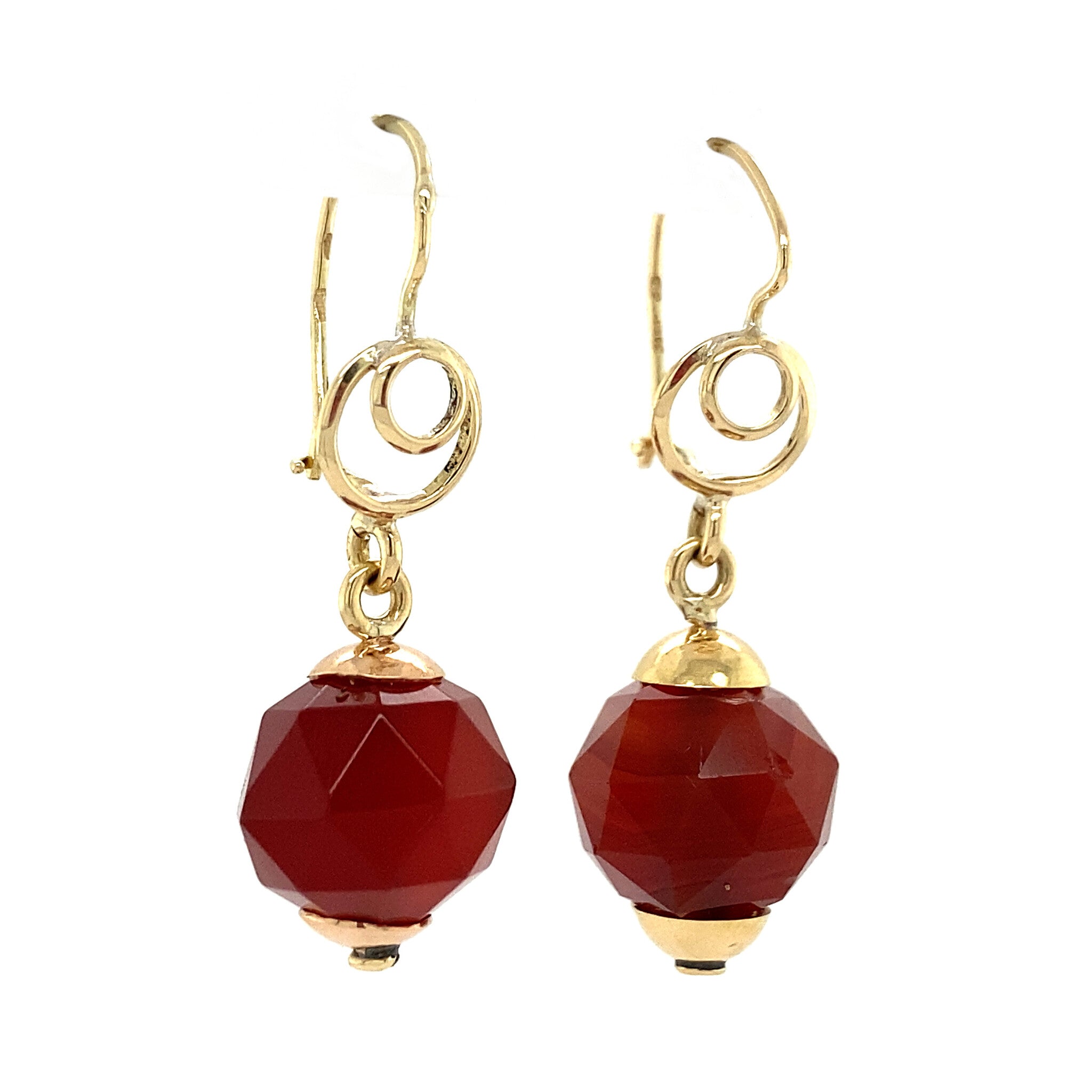 Gold earrings with carnelian 14 crt.