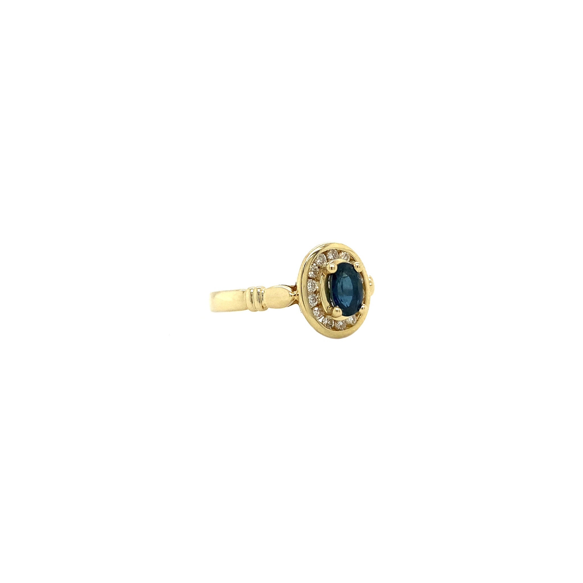 Gold ring with sapphire and diamond 14 crt