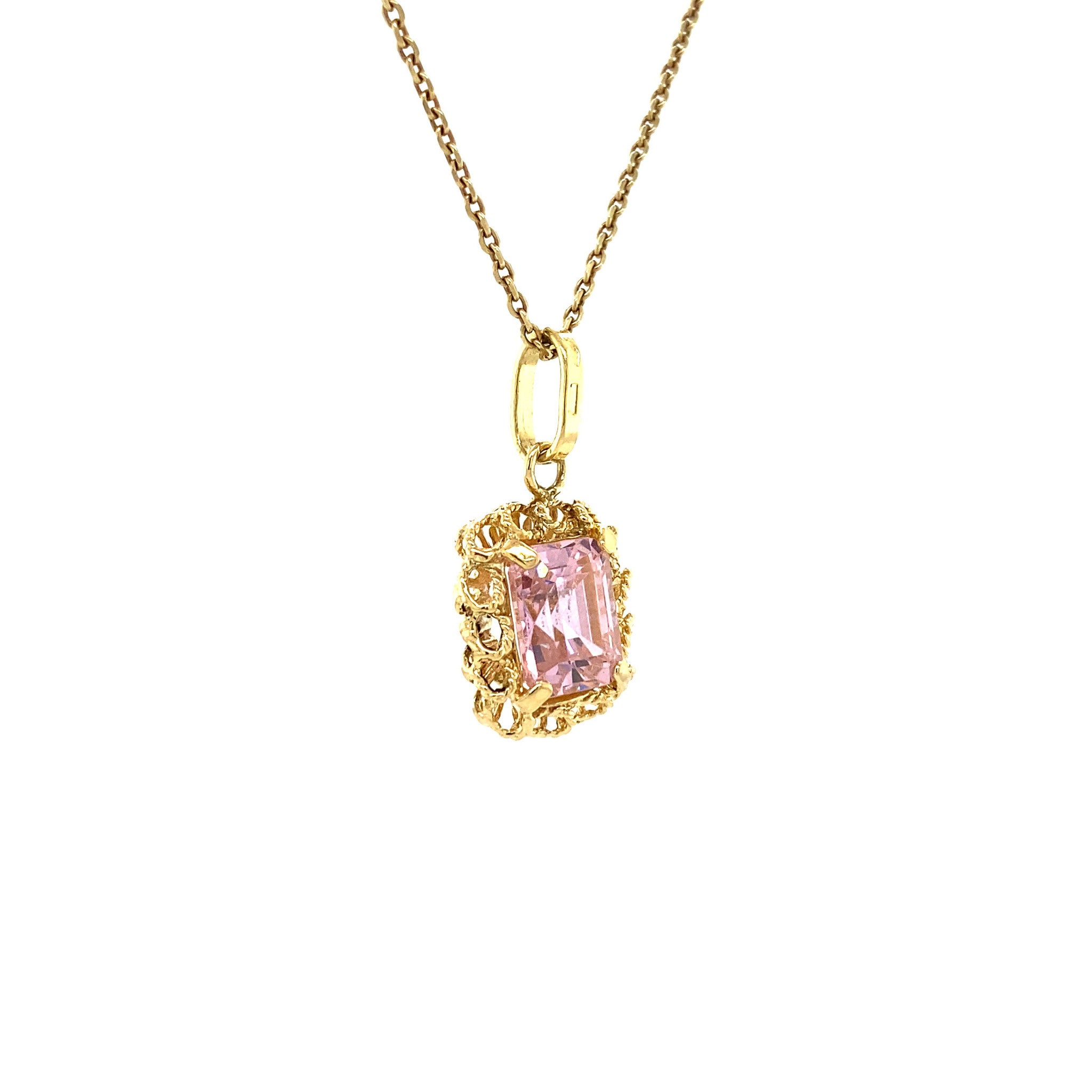 18 kt gold pendant with synthetic pink spinel