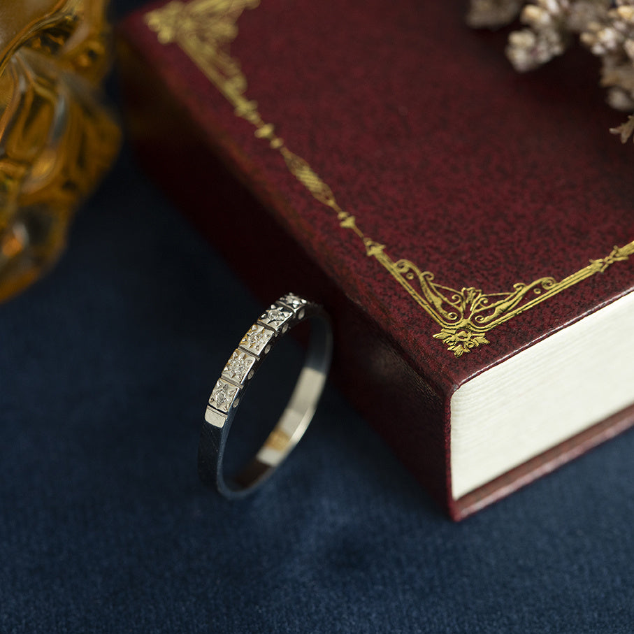 Vintage 14 kt white gold diamond band