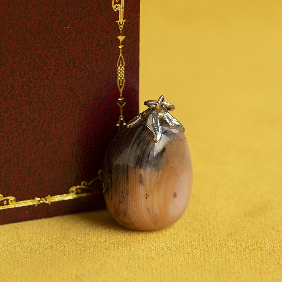 Witgouden vintage hanger met streepagaat 14 krt