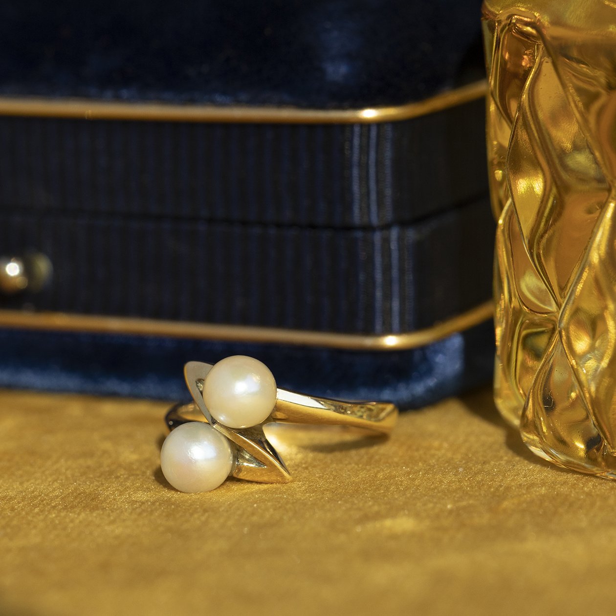 Fantasie ring met parel 12 krt