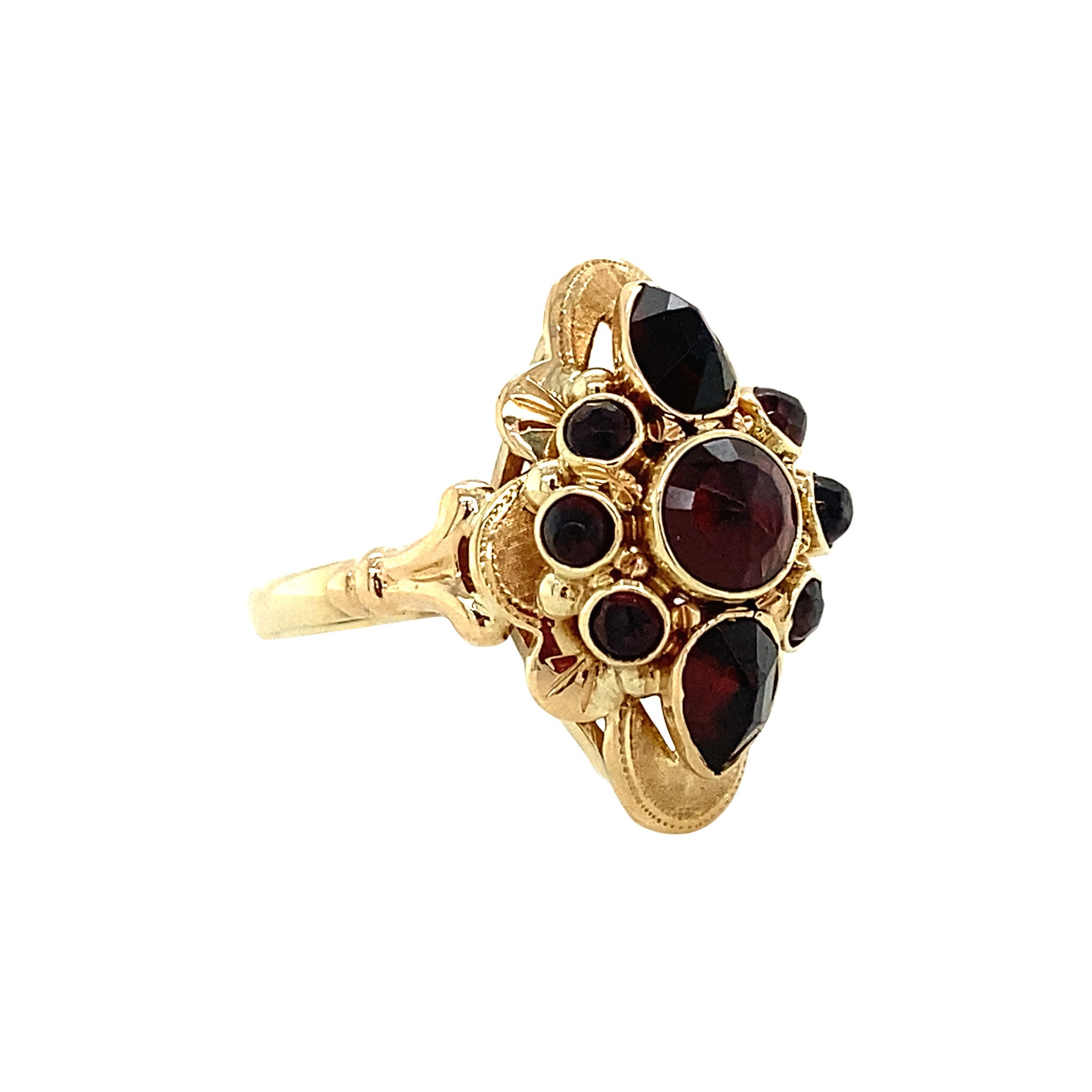 Gouden entourage ring met granaat 14 krt