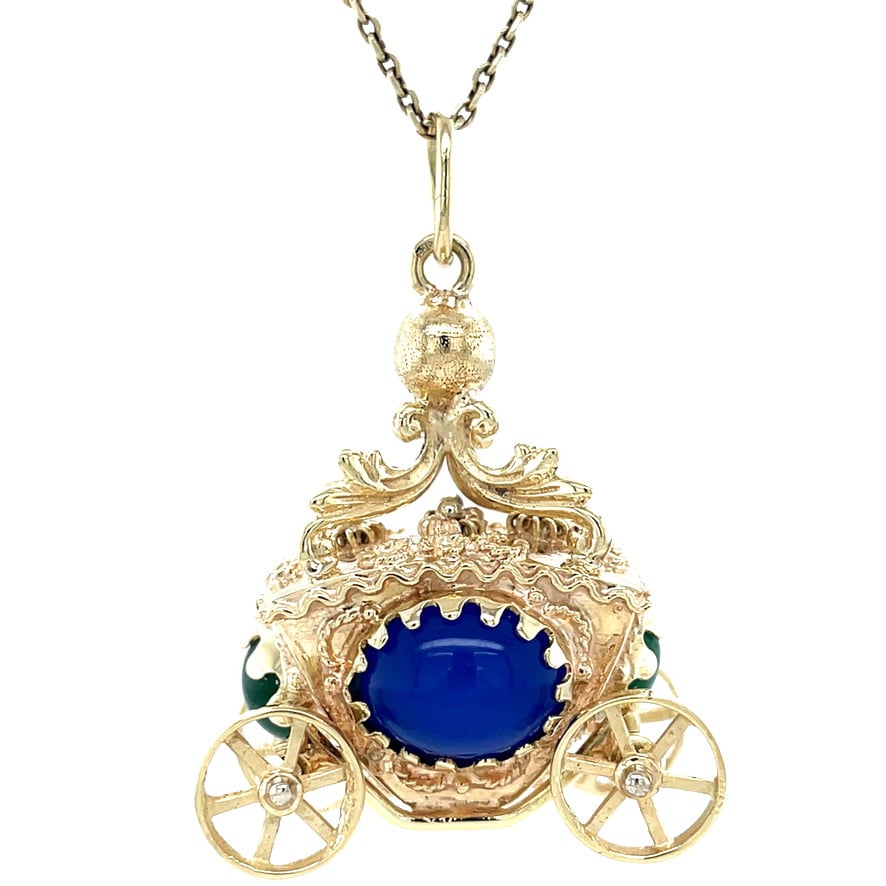 Vintage gouden koets hanger met chalcedoon 14 krt