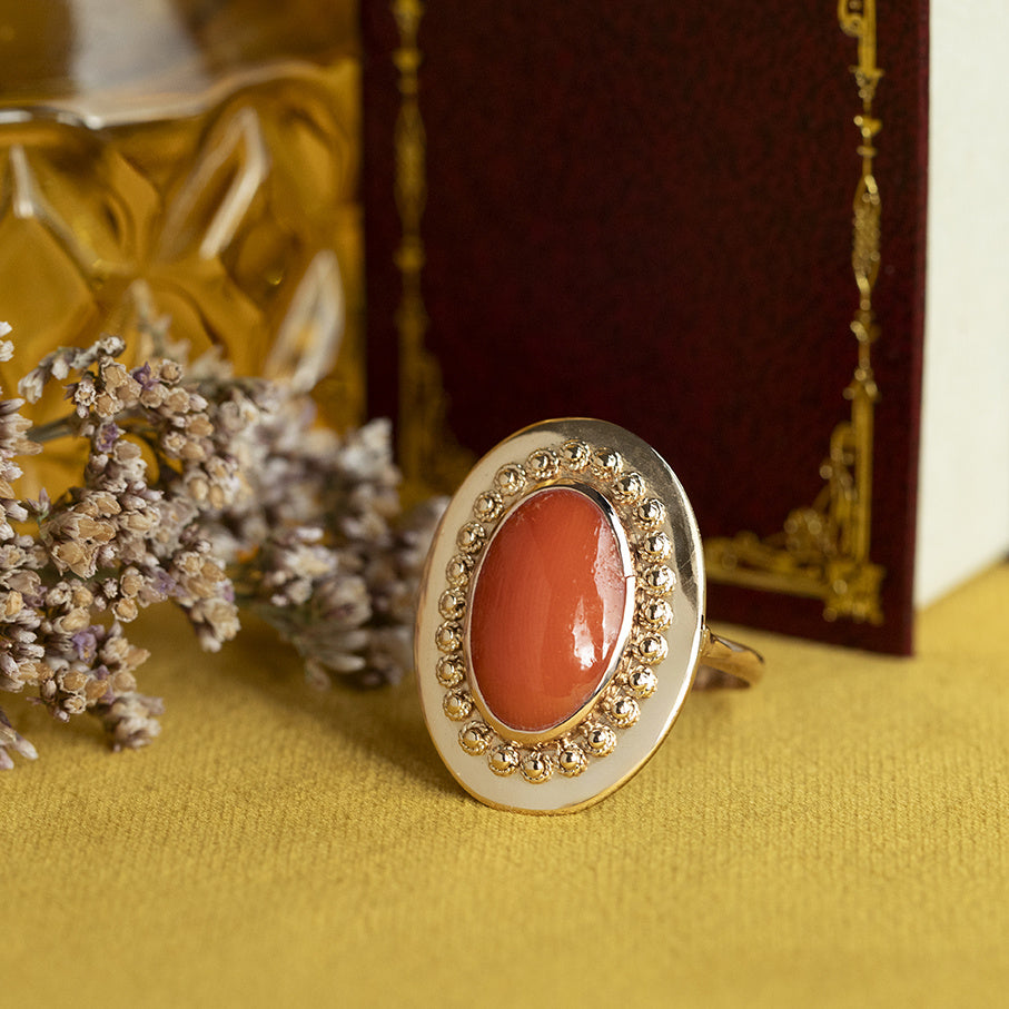 Gouden vintage ring met bloedkoraal 14 kt