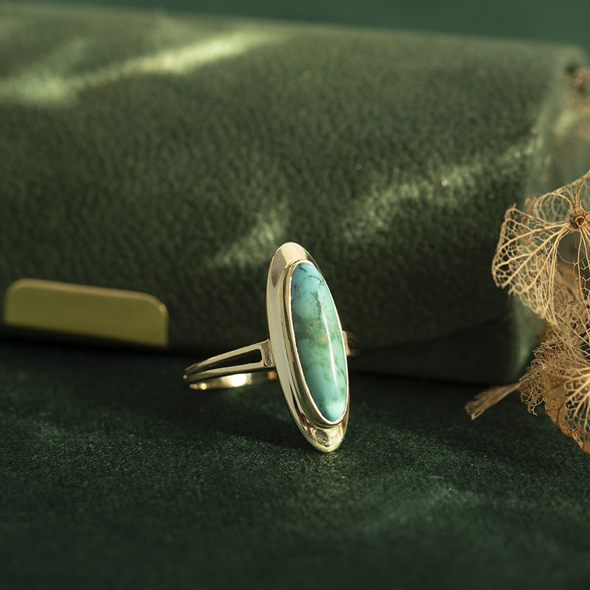 Vintage 14 kt gold ring with turquoise