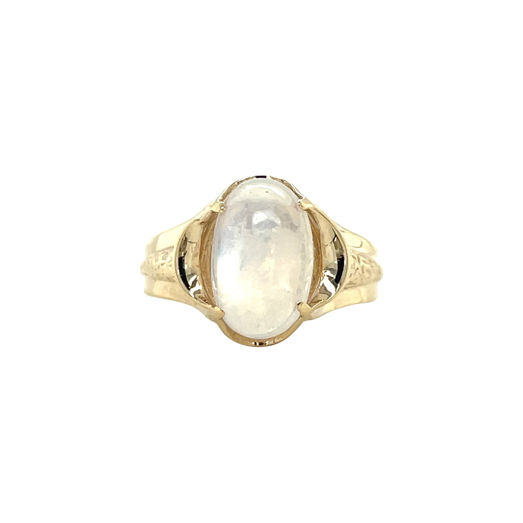 Vintage ring met maansteen 10 kt