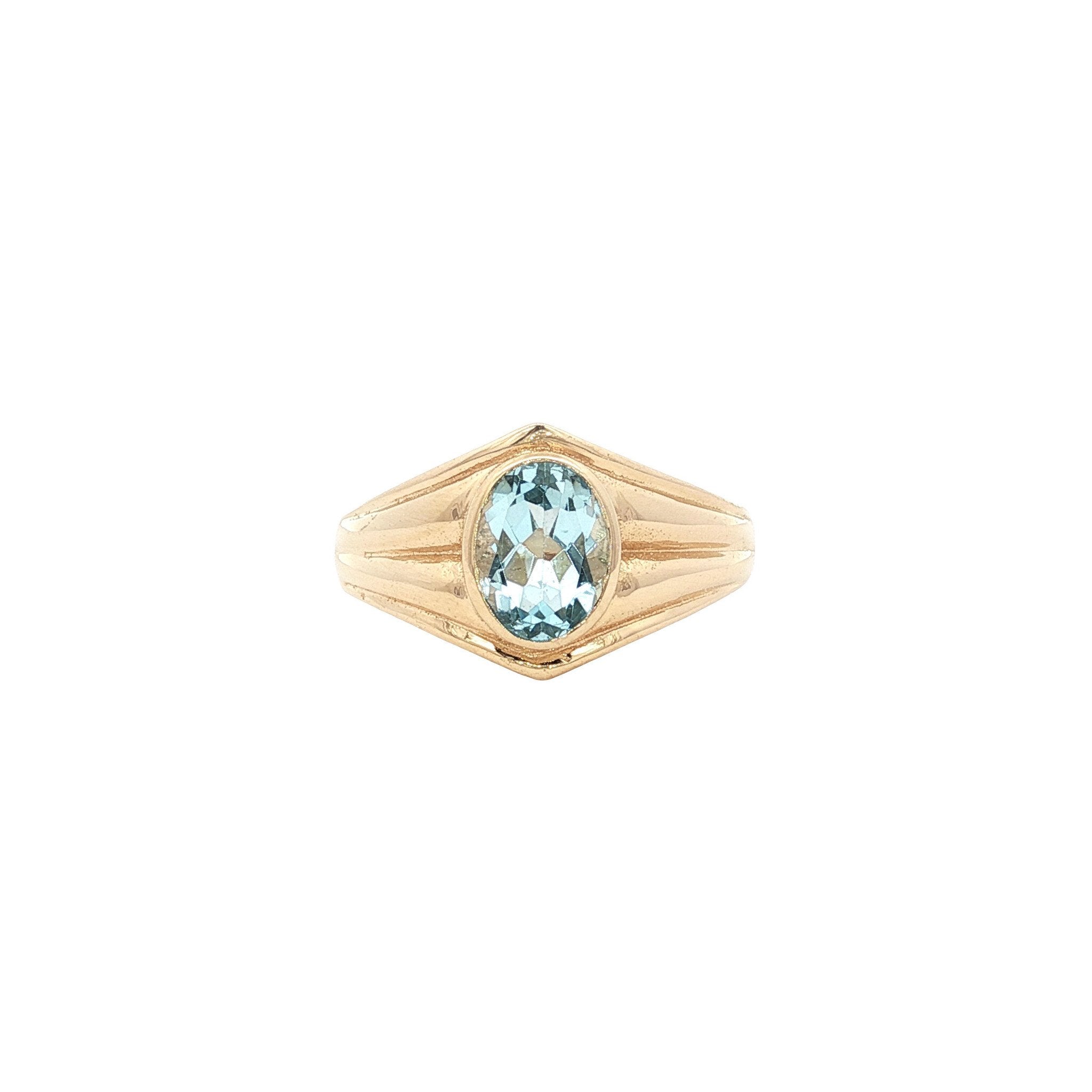 Gouden ring met blauwe topaas 14 kt
