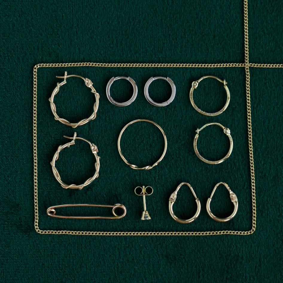 White gold smooth earrings 14 krt