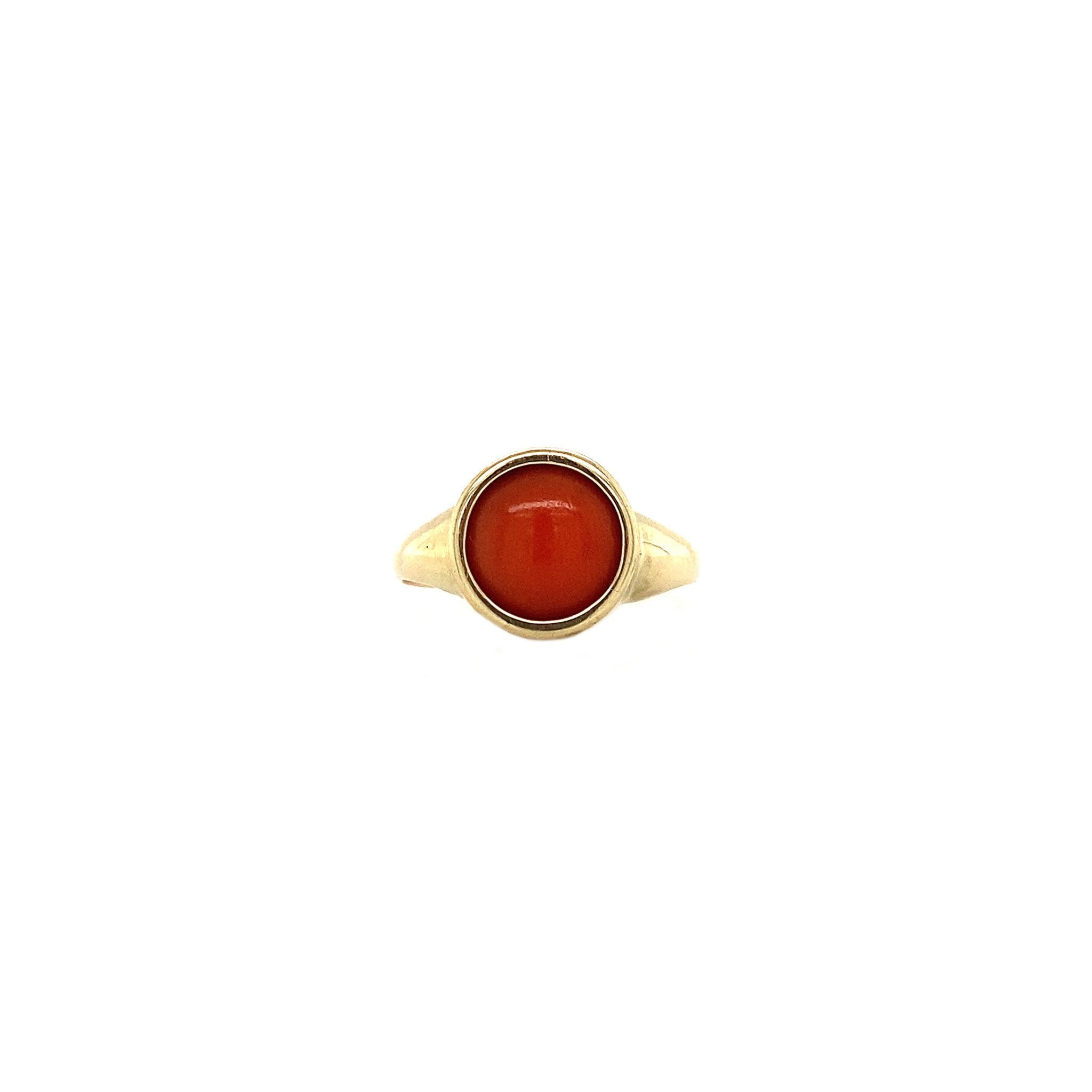 14 kt gold ring with blood coral