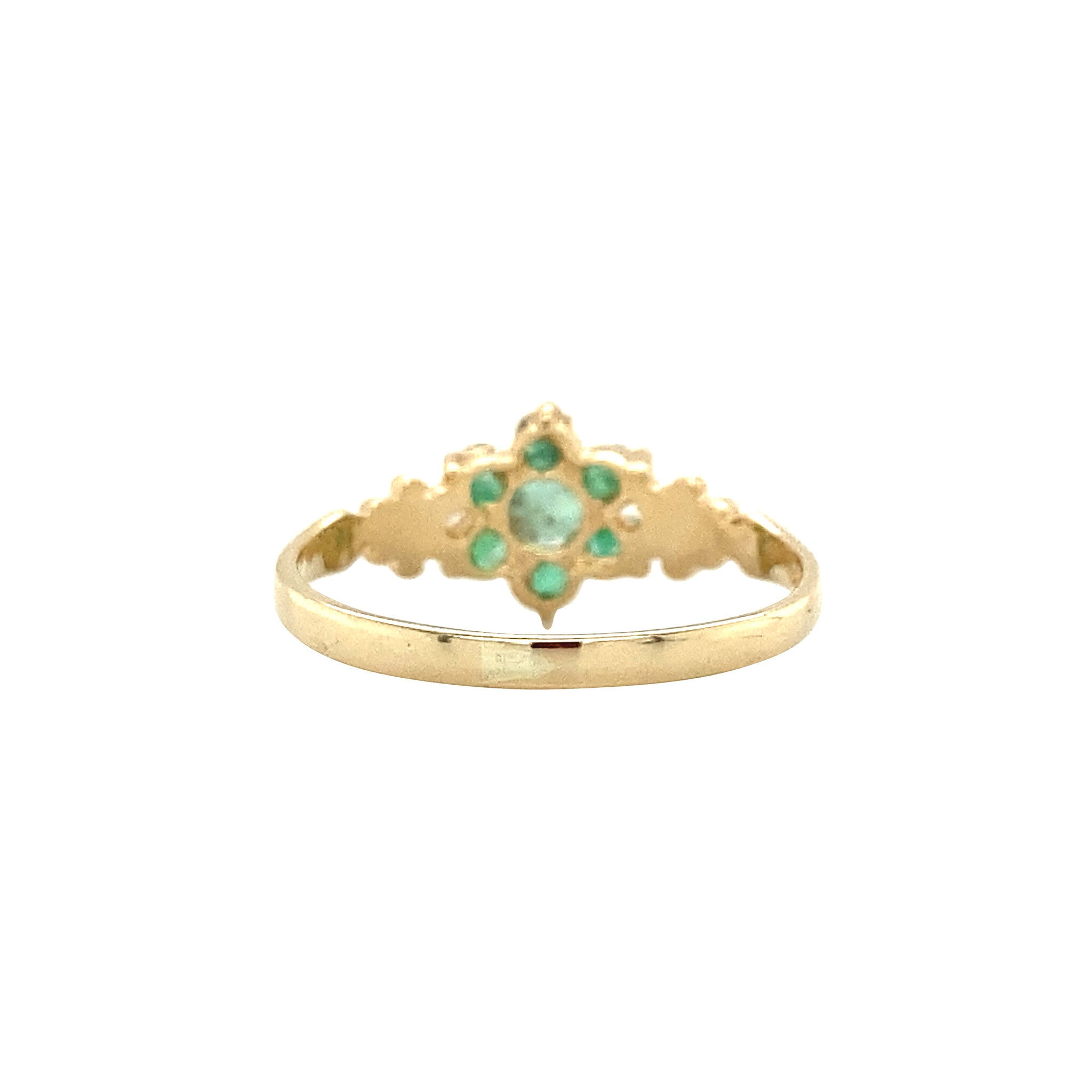 Entourage ring with emerald 9 krt