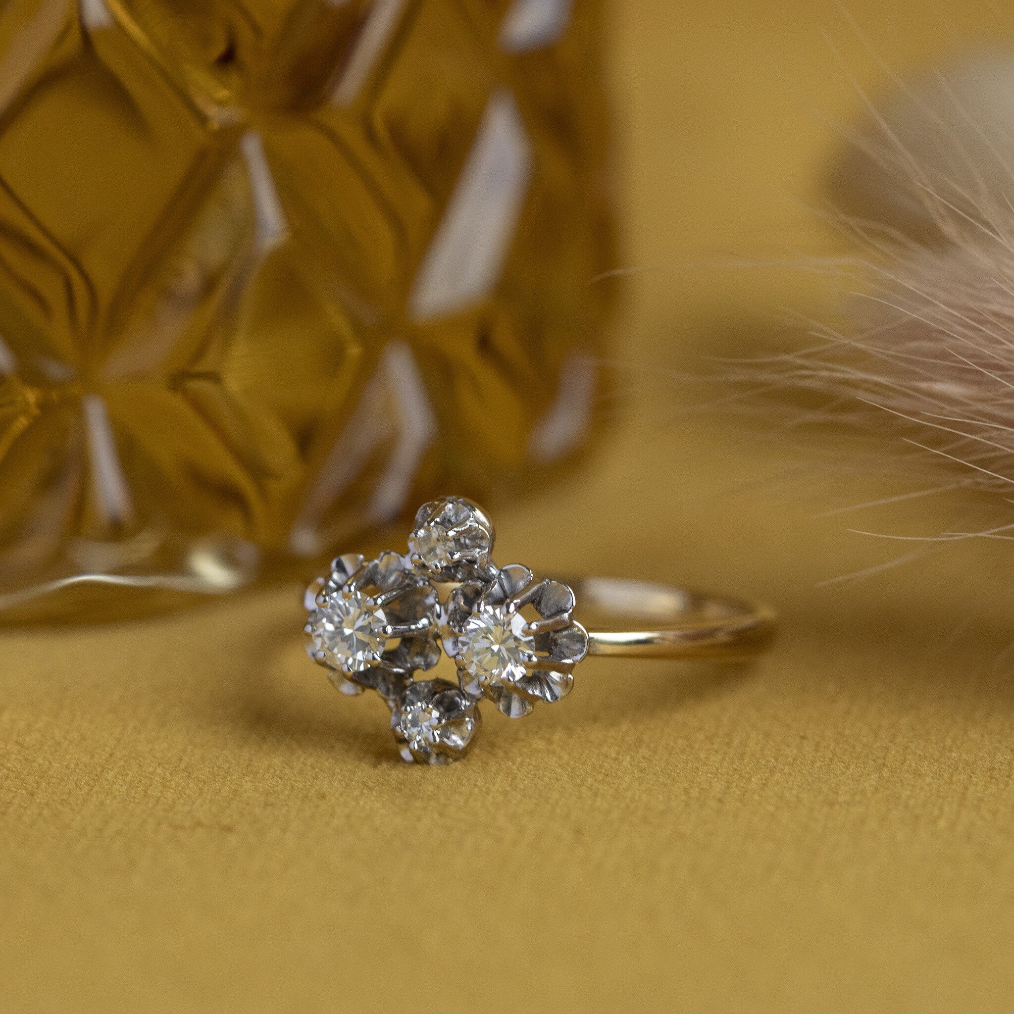 Gouden ring met diamant 14 krt