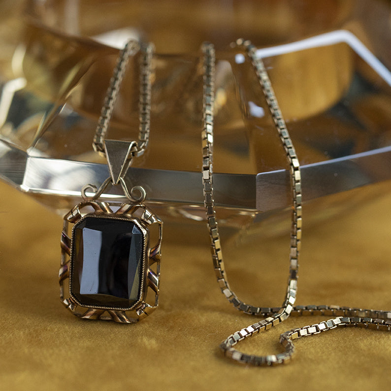 14 kt gold Venetian long necklace