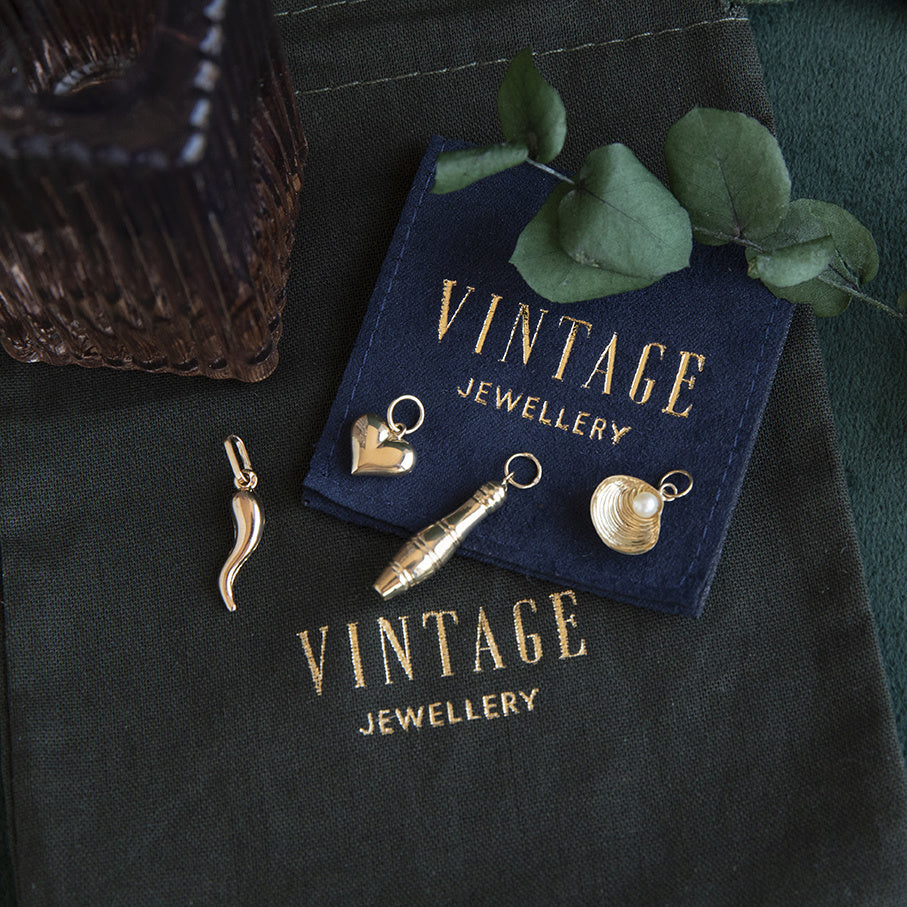 Gold vintage thimble pendant 14 kt