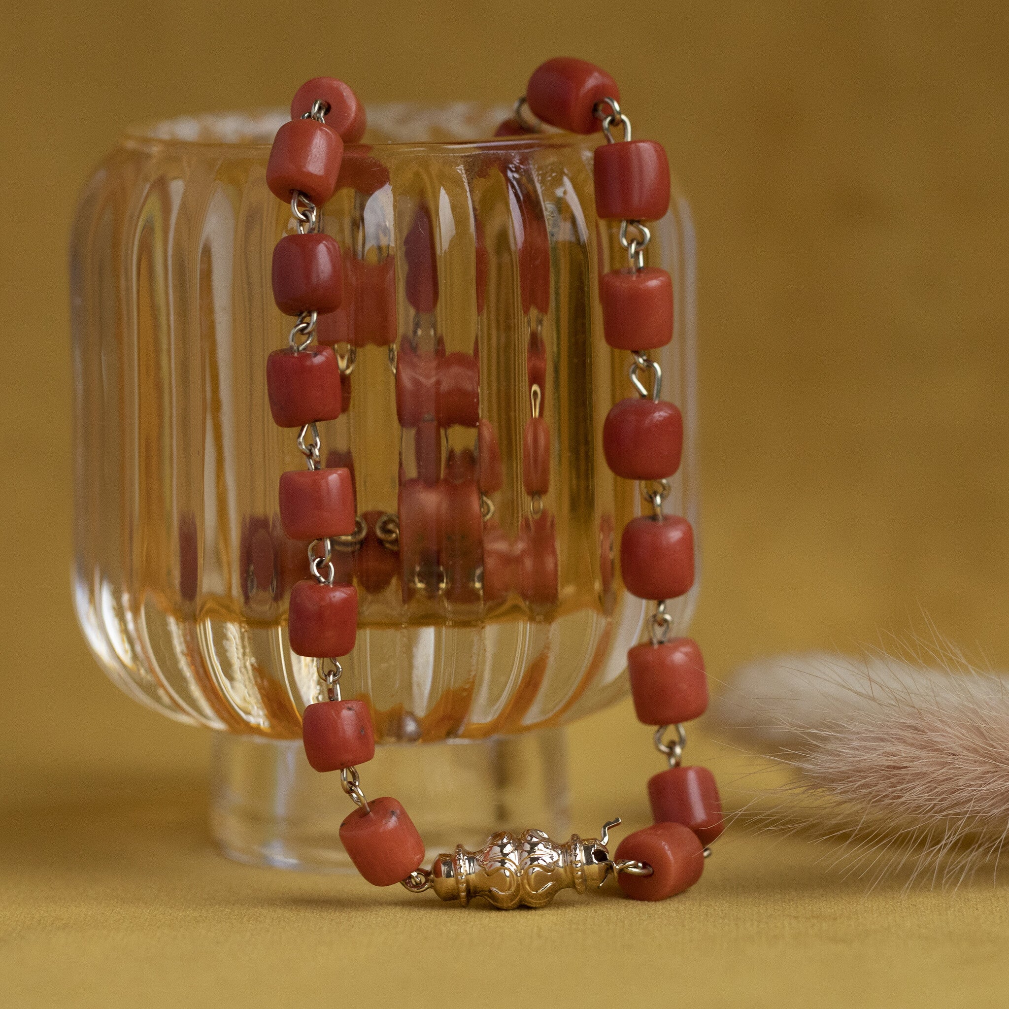 Blood coral necklace with gold decorative clasp, 45 cm