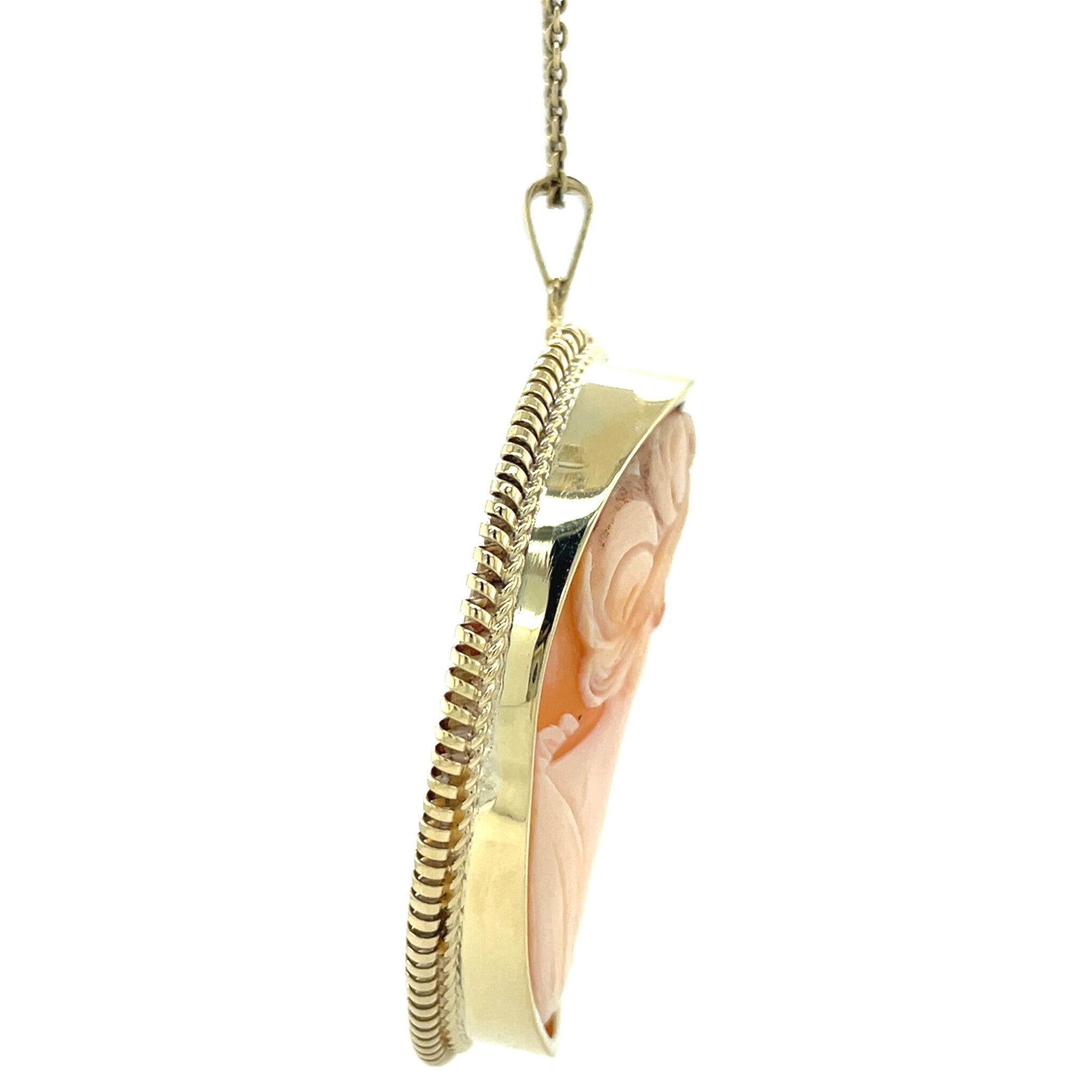 Gouden vintage hanger met camee 14 krt