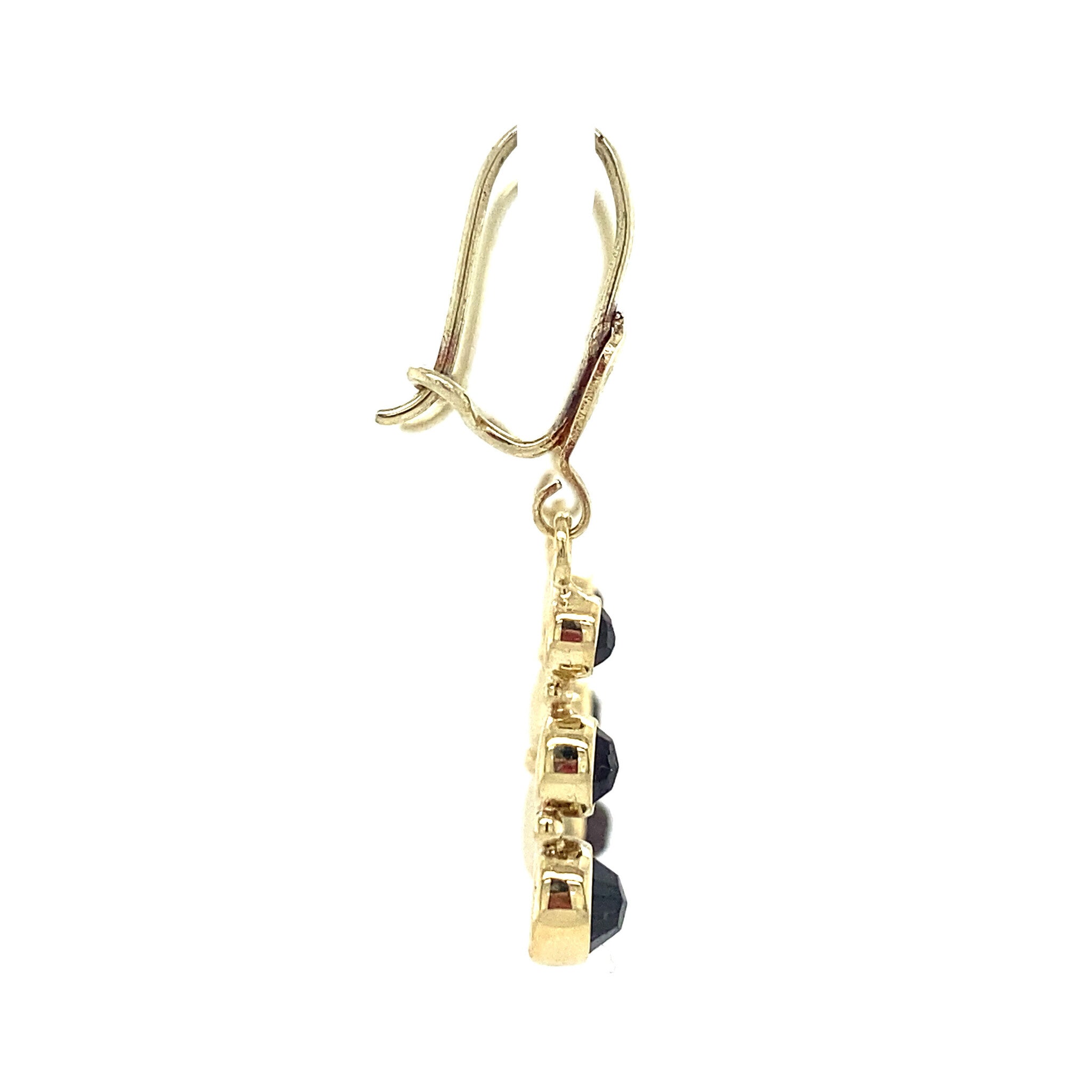 Gouden oorhangers met granaat 14 krt