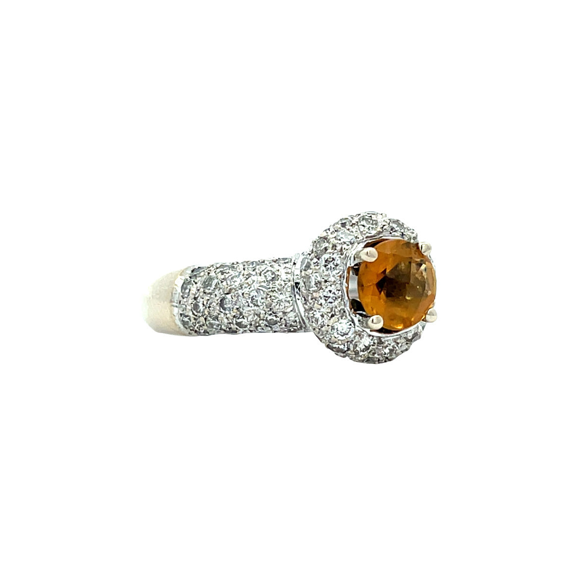 White gold vintage entourage ring with citrine and diamond 18 kt