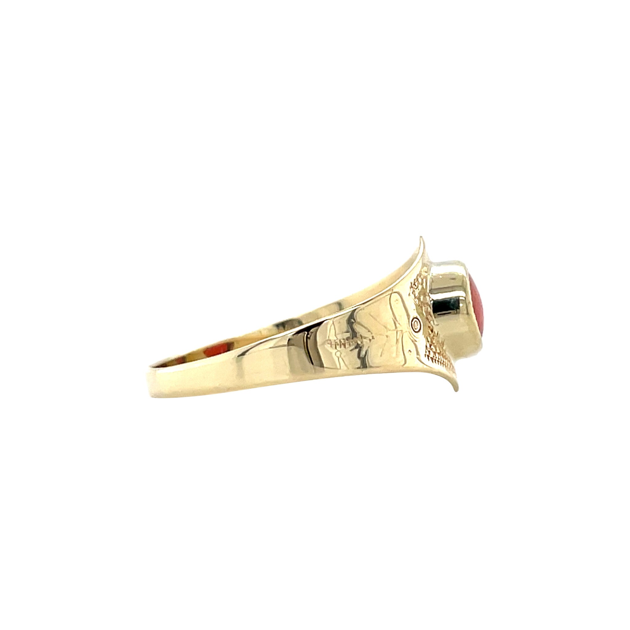 Gouden vintage ring met bloedkoraal 14 krt