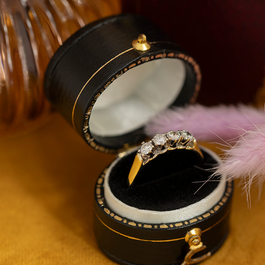 Gouden vintage ring met diamant 14 kt