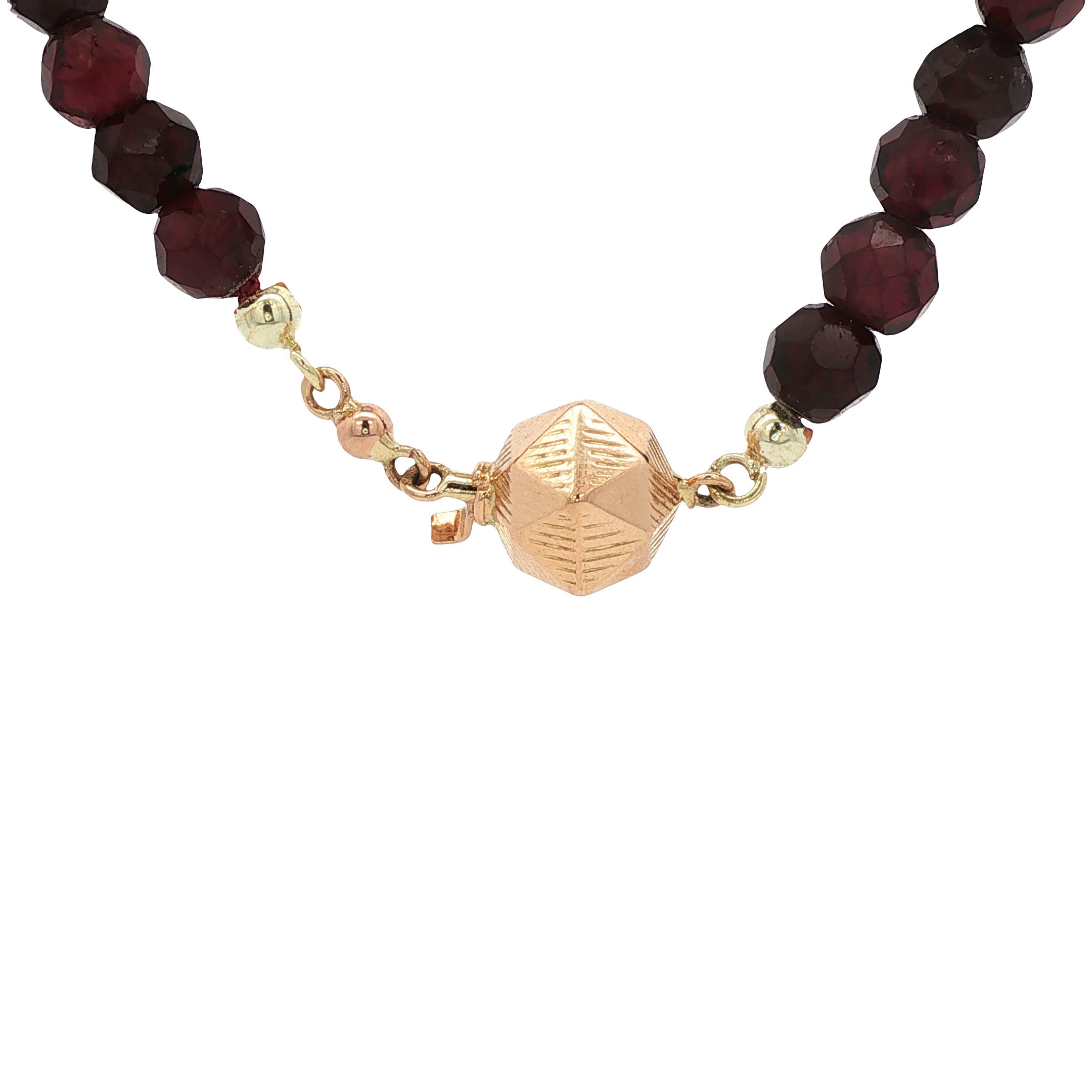 Vintage garnet necklace with 14 kt gold clasp