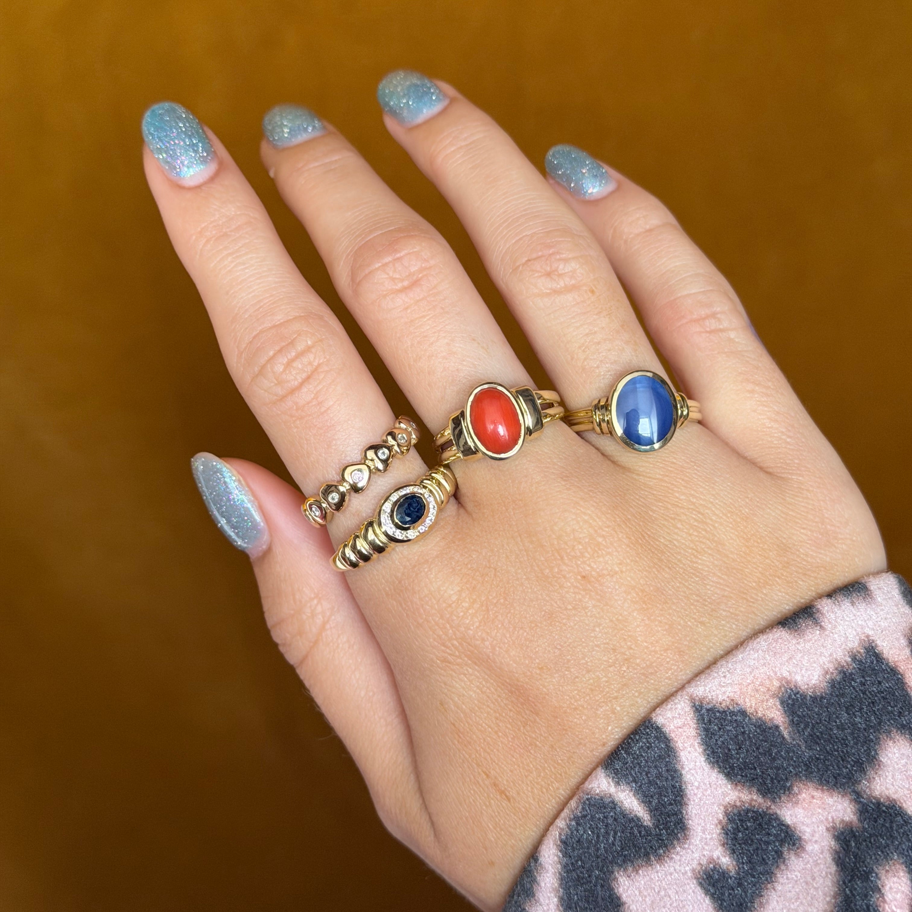 14 kt vintage gold ring with star sapphire