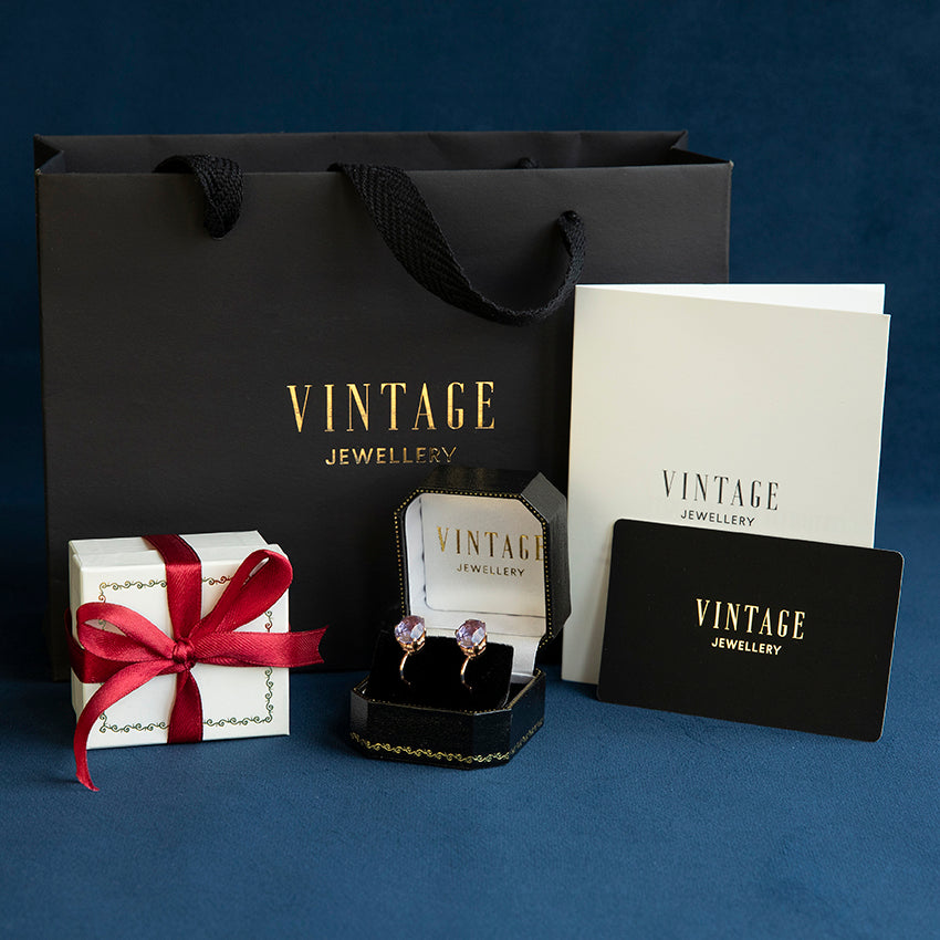 Gold stud earrings with sapphire 18 kt