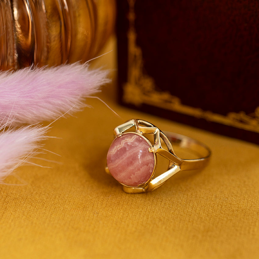 Vintage ring met rhodochrosiet 9 kt