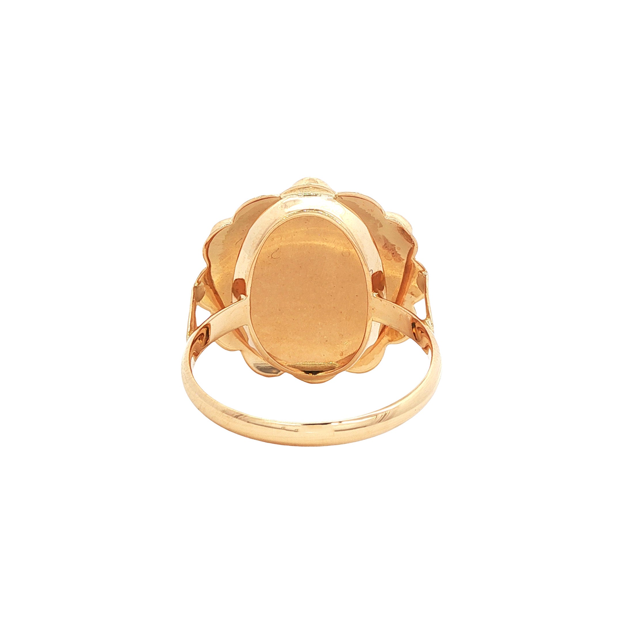 Vintage gold cluster ring with blood coral, 14 kt