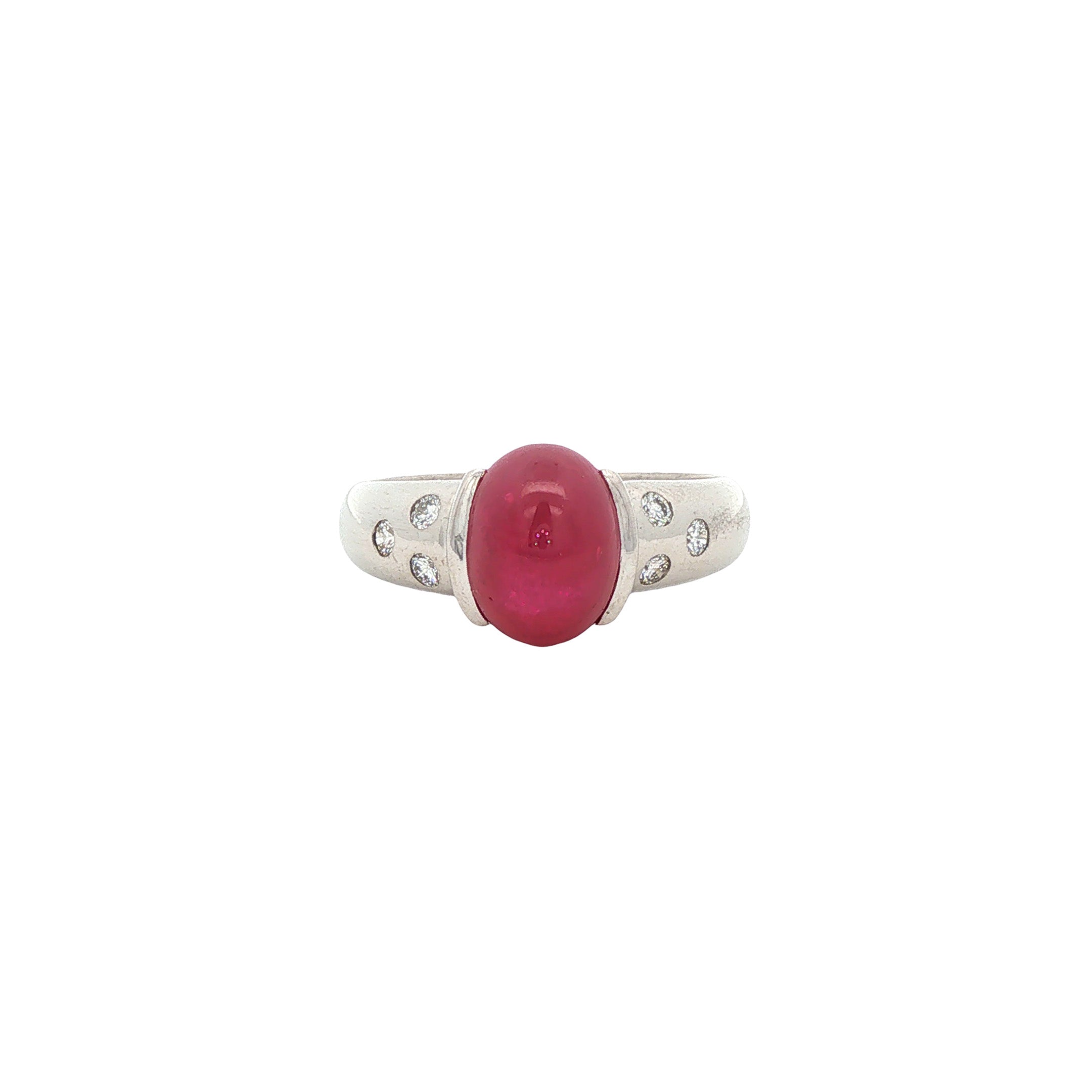 14 kt white gold vintage ring with ruby and diamond