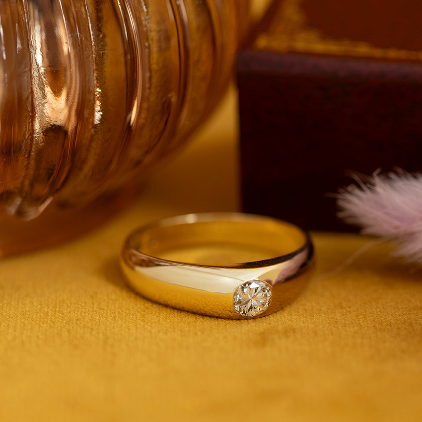 Gouden vintage ring met diamant 14 kt