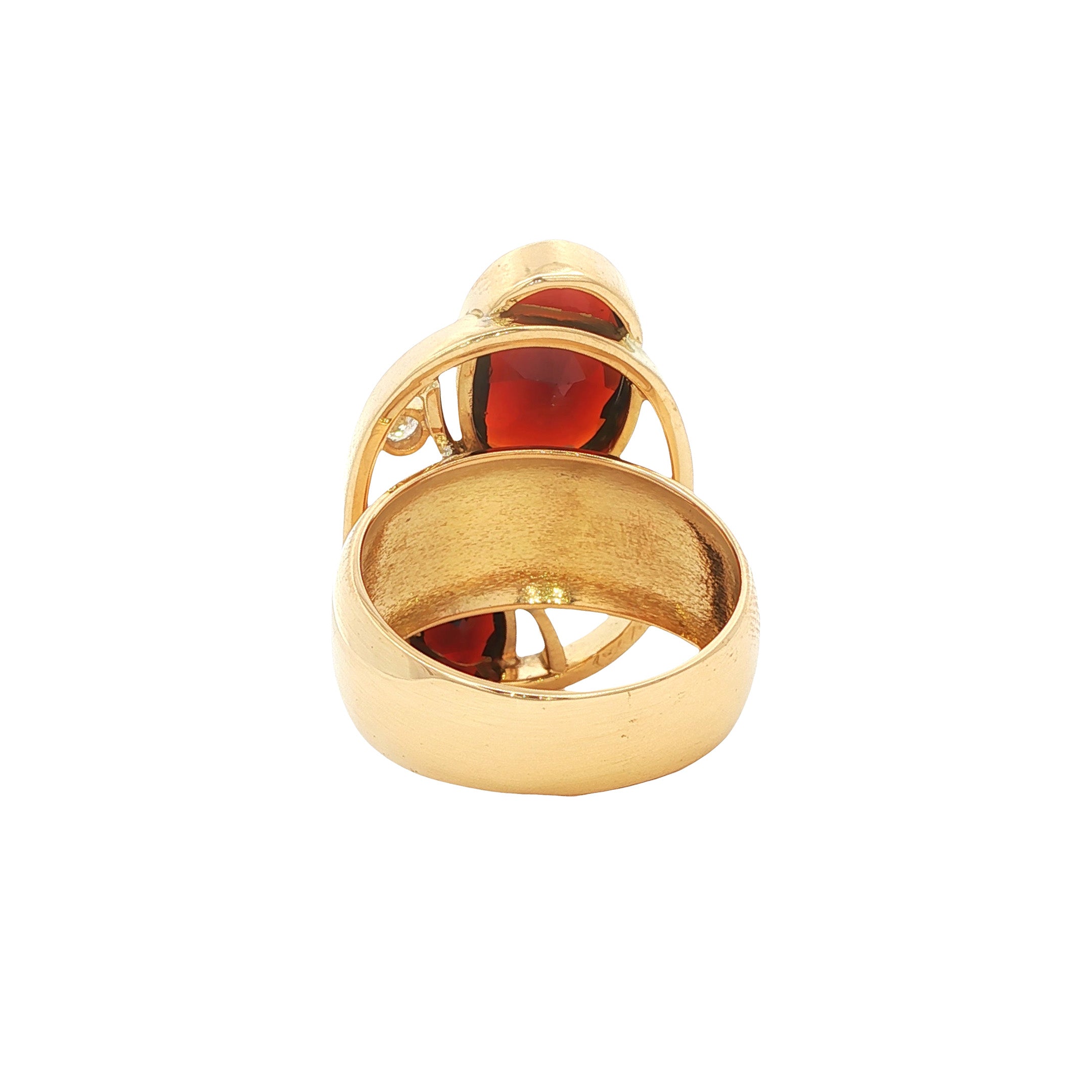 Vintage gold ring with garnet and diamond, 18 kt