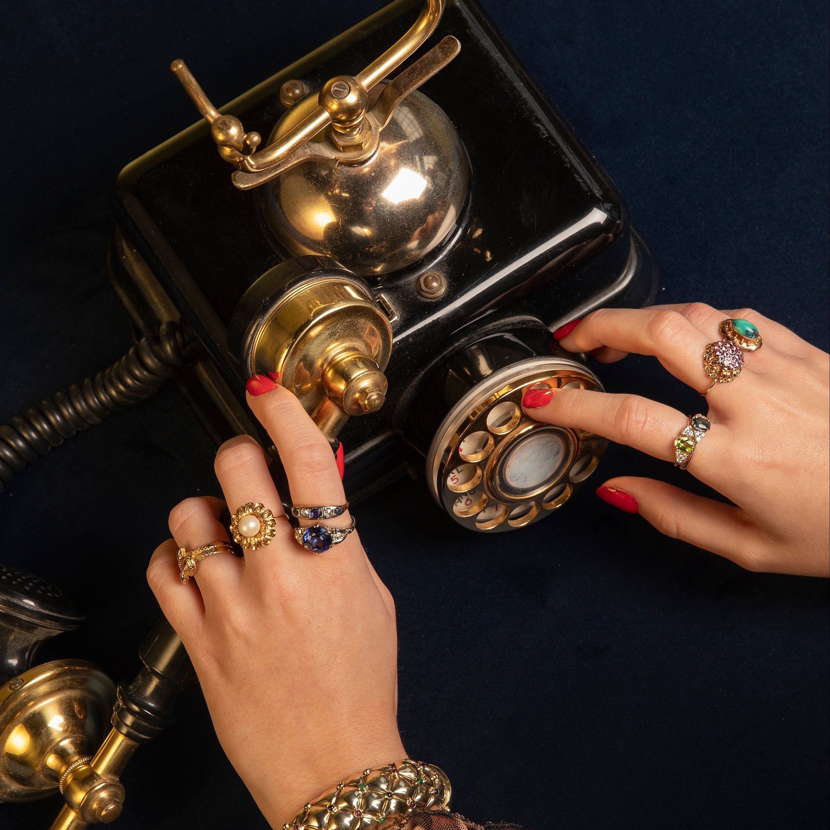 vintage jewelryえす Vintage jewellery Amsterdam | Visit our webshop