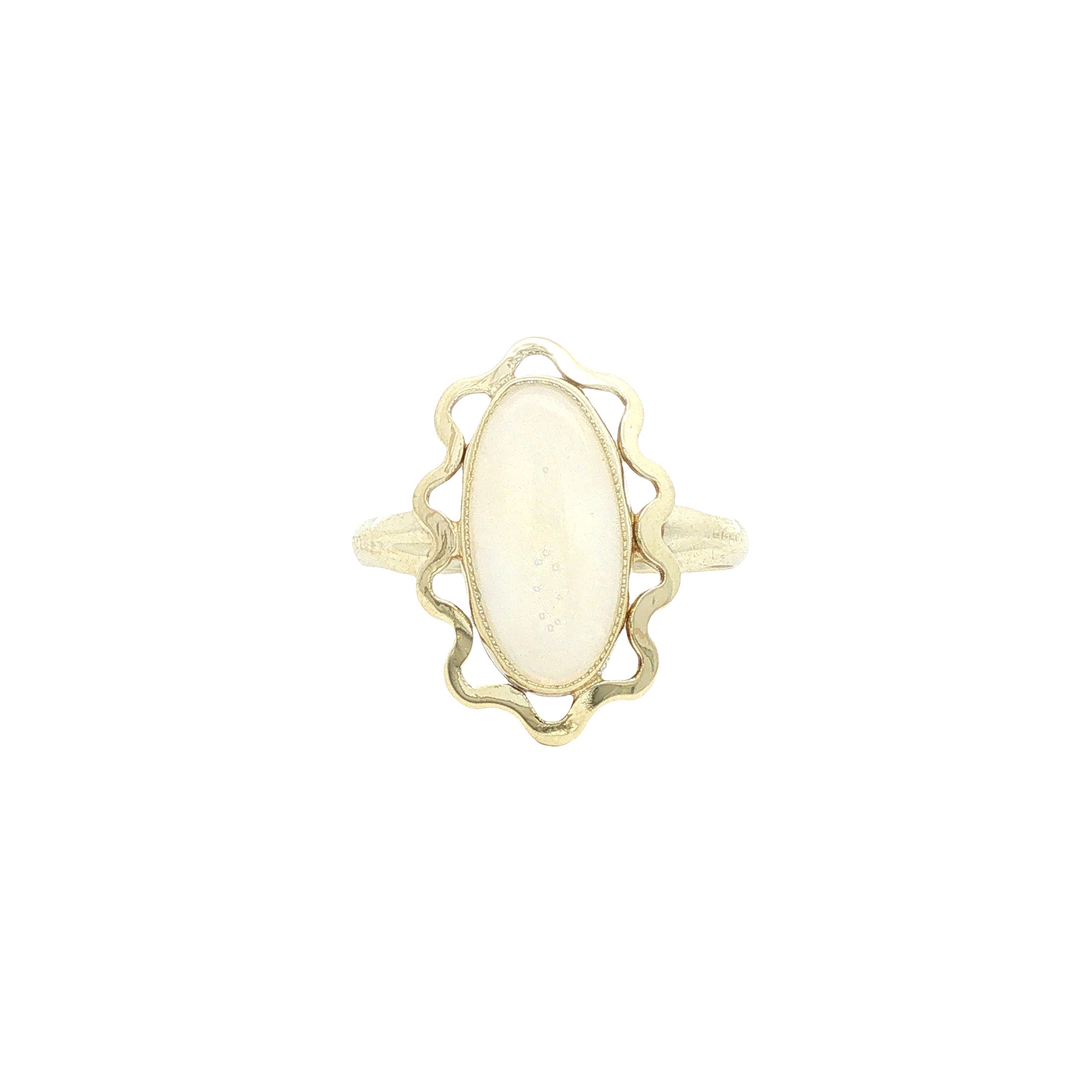 Vintage 14 kt gold ring with opal