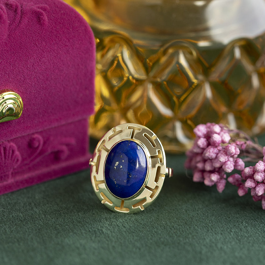 Gold ring with lapis lazuli 14 kt