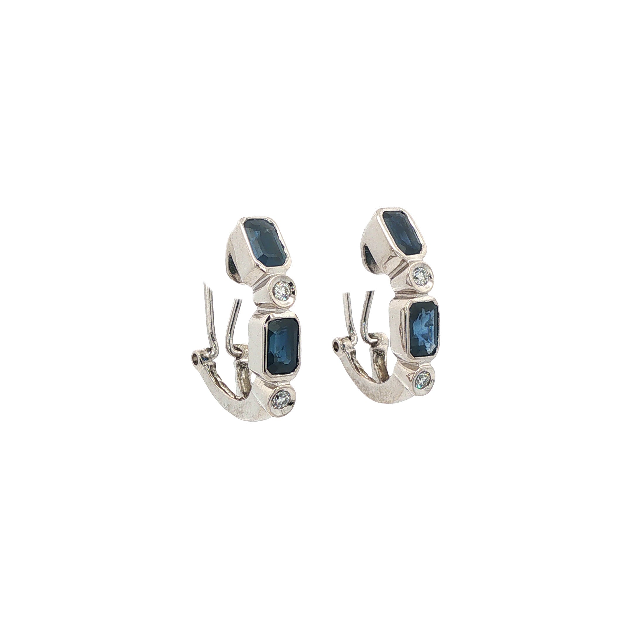 Witgouden vintage oorstekers met saffier en diamant 18 kt