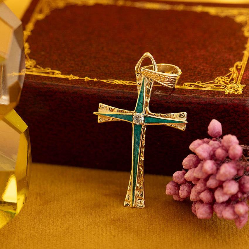 Vintage 14 kt gold cross pendant with enamel and spinel
