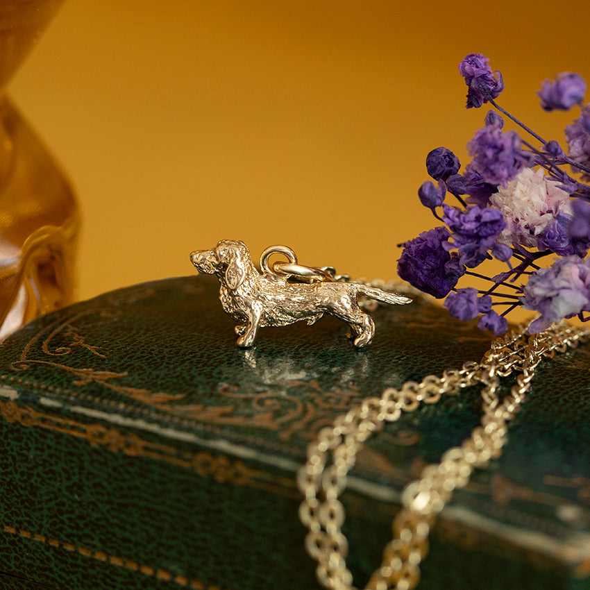Vintage 14 kt gold dachshund pendant