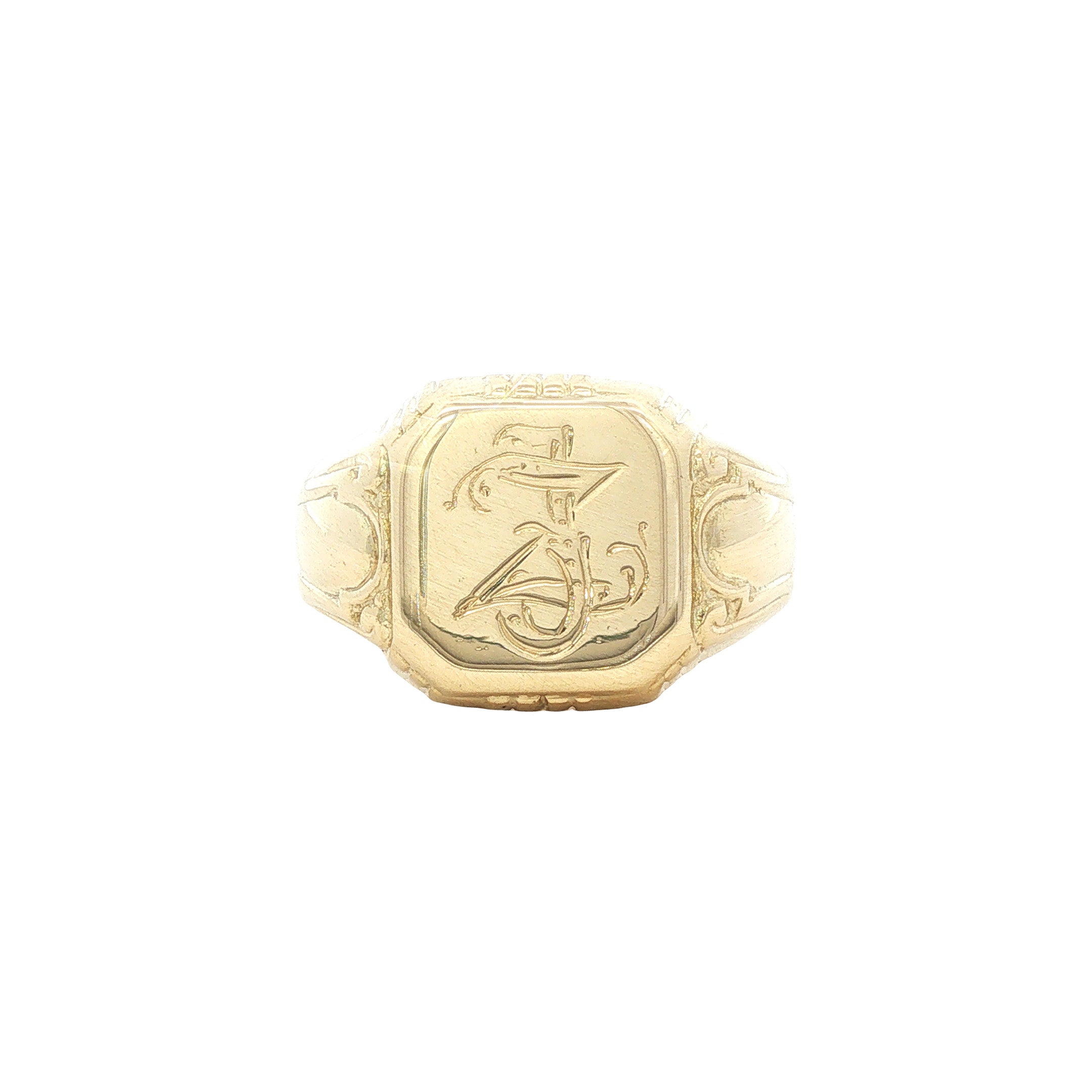 Gold vintage signet ring with engraving, 14 kt