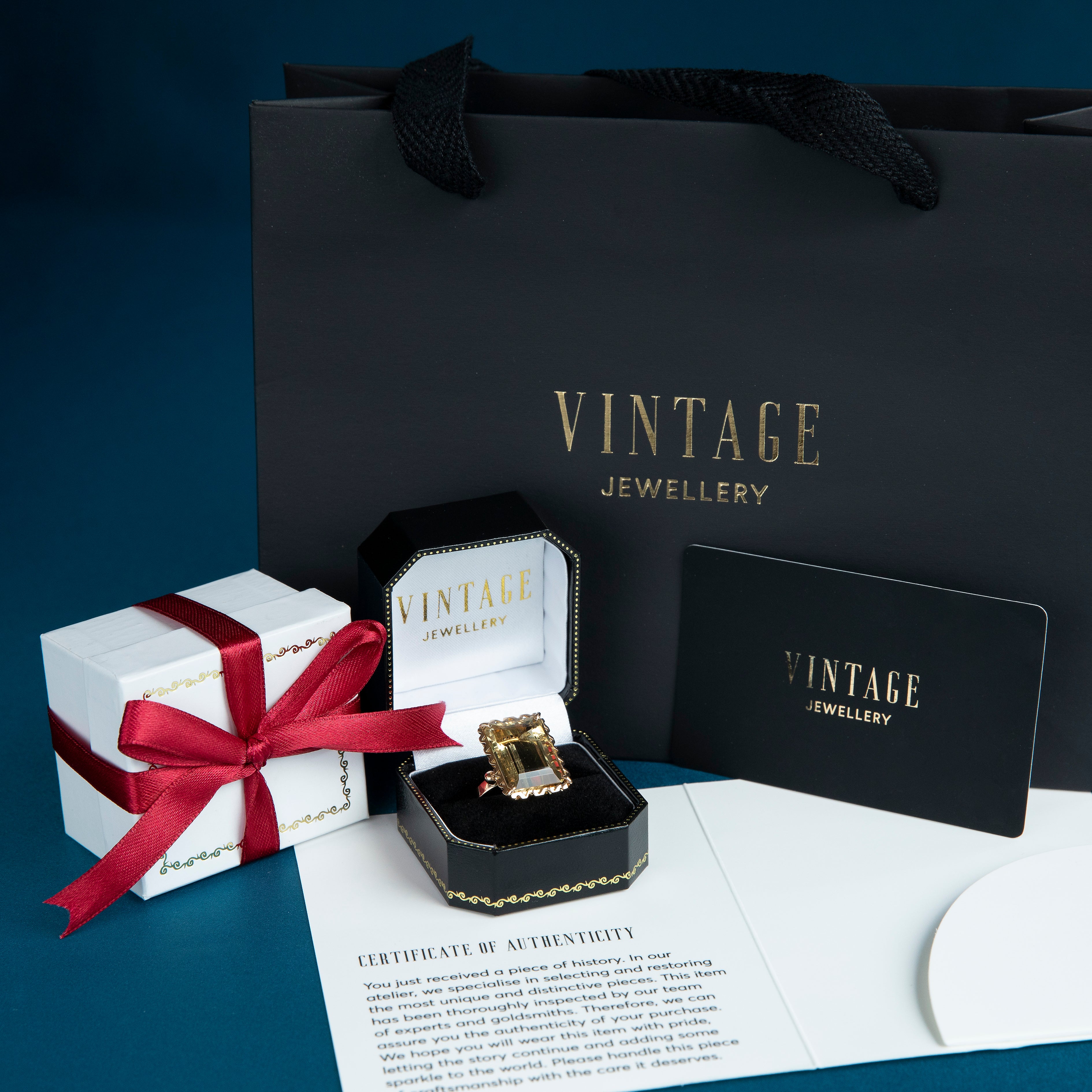 Gouden vintage ring met aventurijn kwarts 14 kt