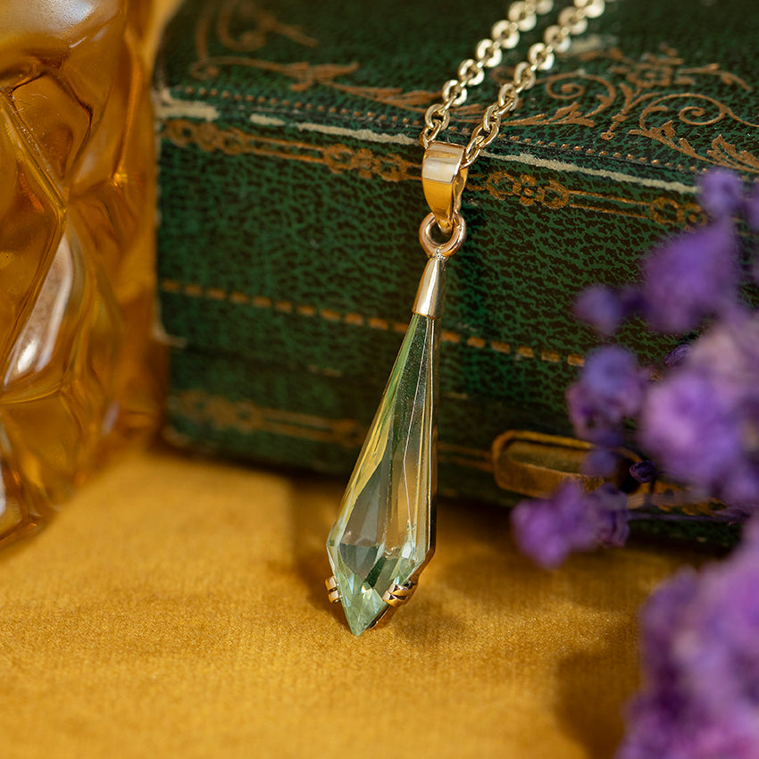 Gouden vintage hanger met spinel 14 kt