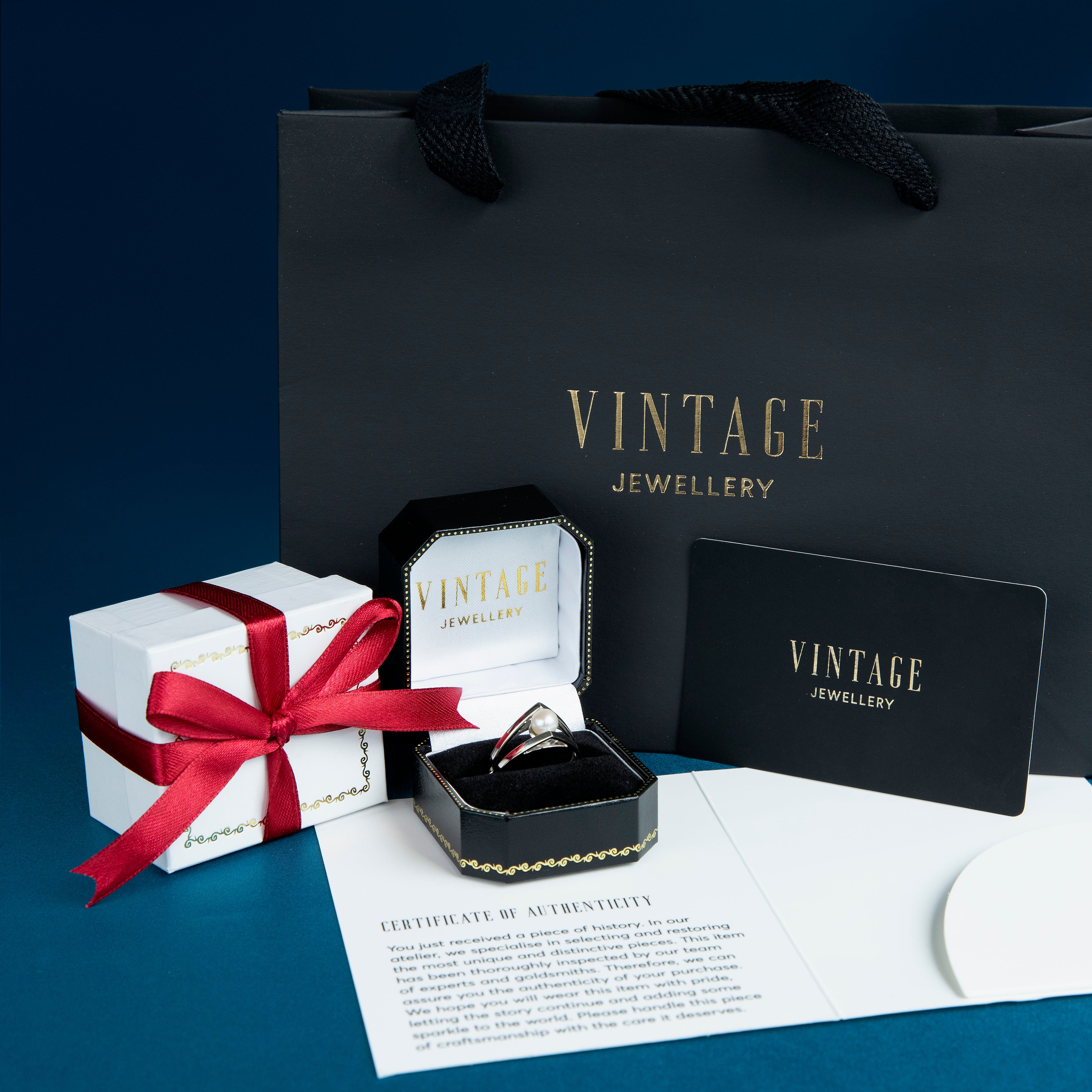 Gouden vintage ring met parel 14 kt