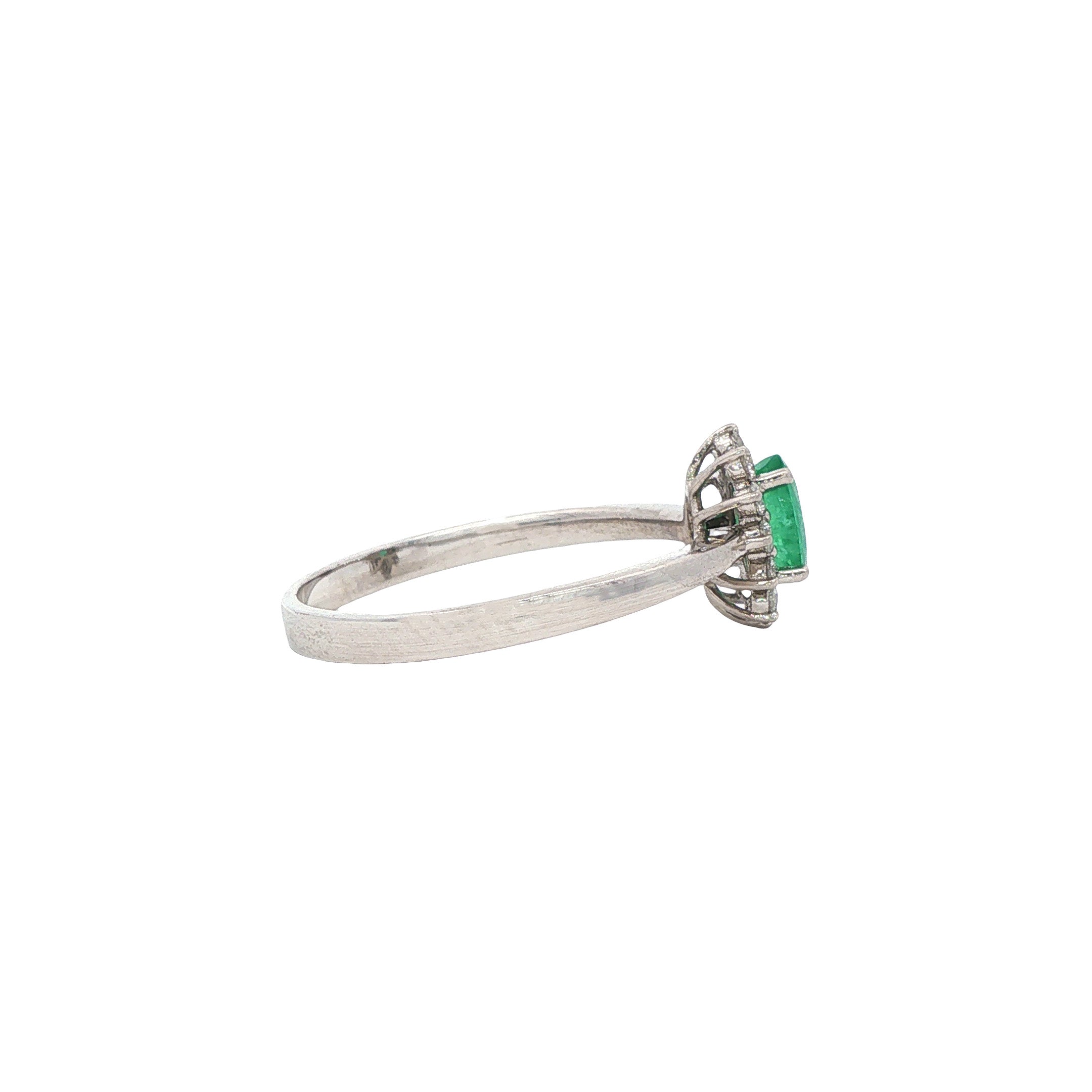 Vintage white gold ring with emerald and diamond, 14 kt